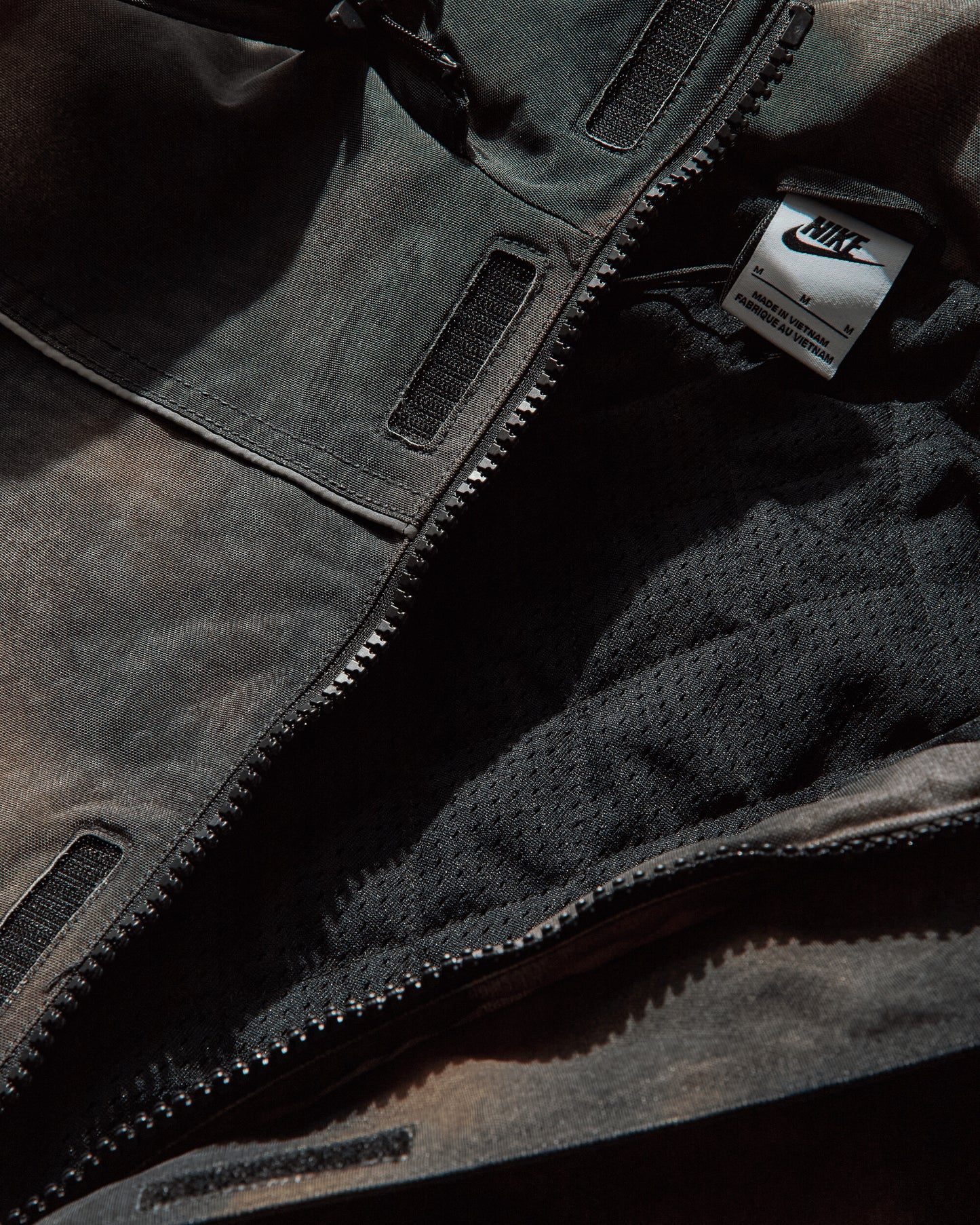 Nike U Nrg Stussy Utlty Hdjktaop Multi-Color/Medium Ash Coats and Jackets Jackets HQ8520-900