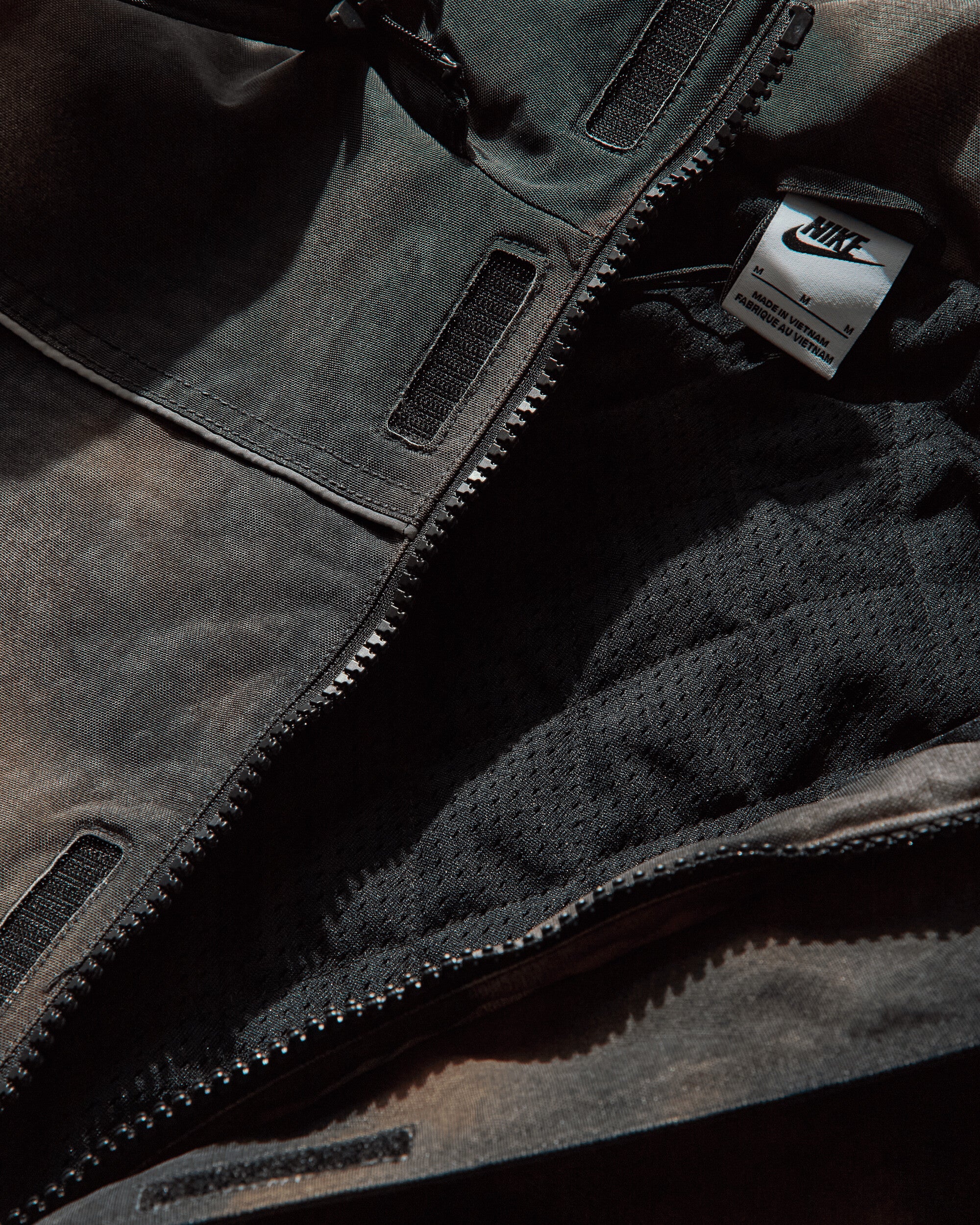 Nike U Nrg Stussy Utlty Hdjktaop Multi-Color/Medium Ash Coats and Jackets Jackets HQ8520-900