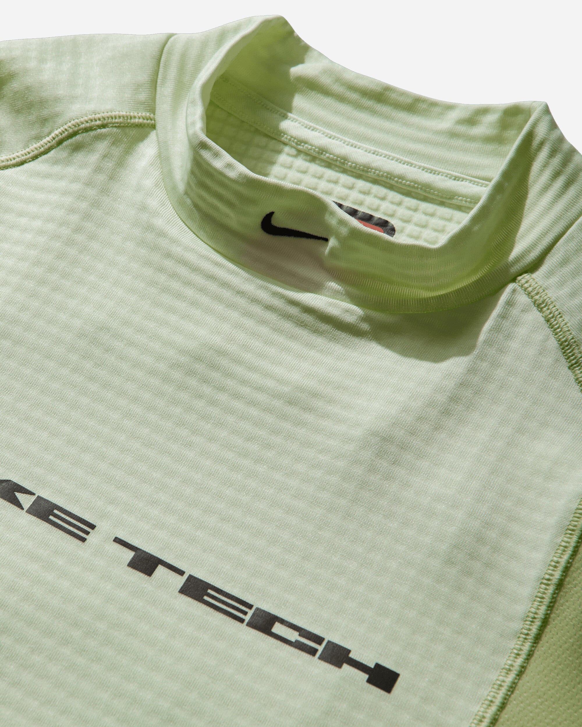 Nike Nike Tech Men's Base Layer Long Sleeve Top Volt Tint/Lt Liquid Lime/Black T-Shirts Longsleeve HV1405-709