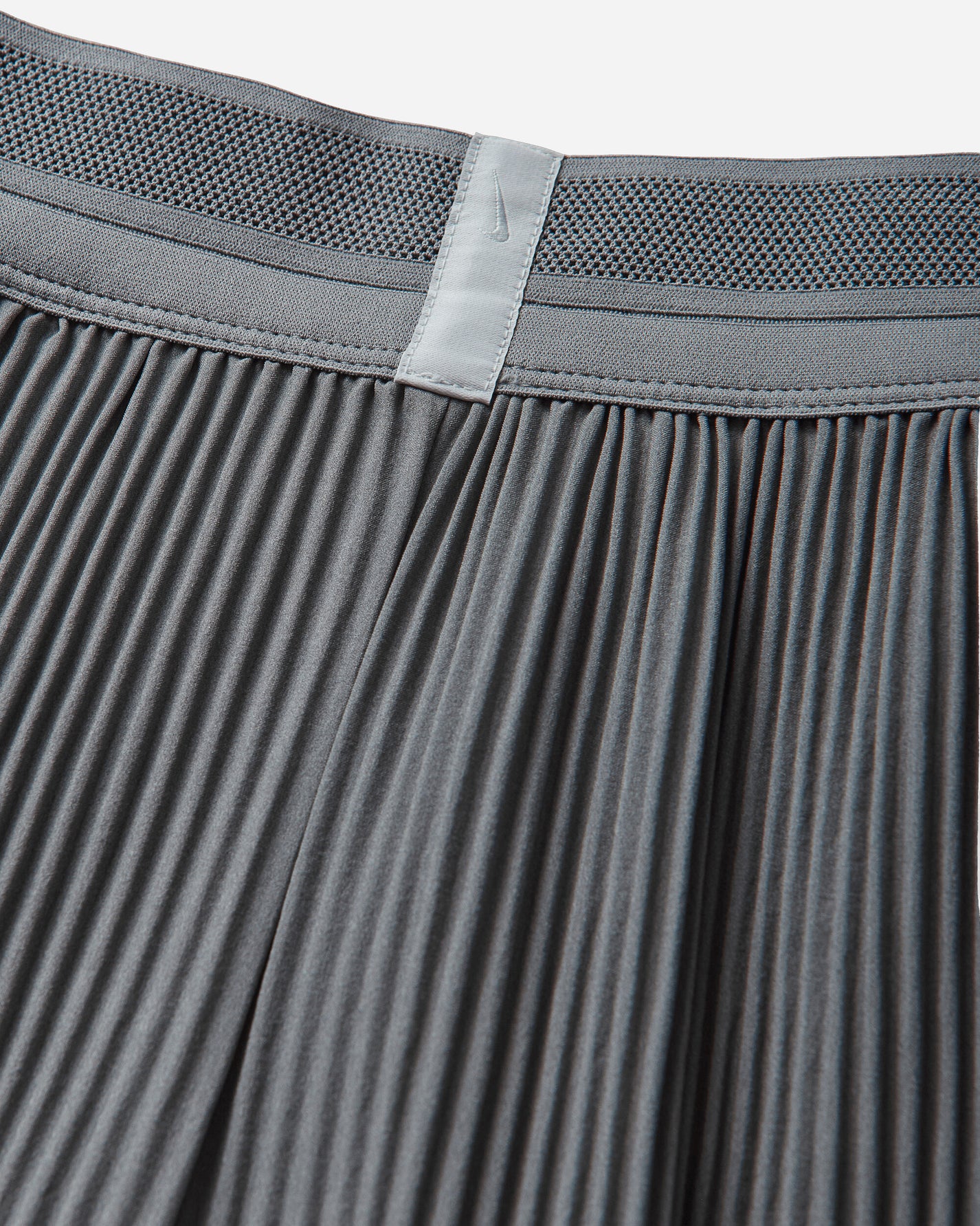 Nike Wmns Nike Aeroswift Isamaya Ffrench Smoke Grey/Pure Platinum Shorts Short IU2033-084