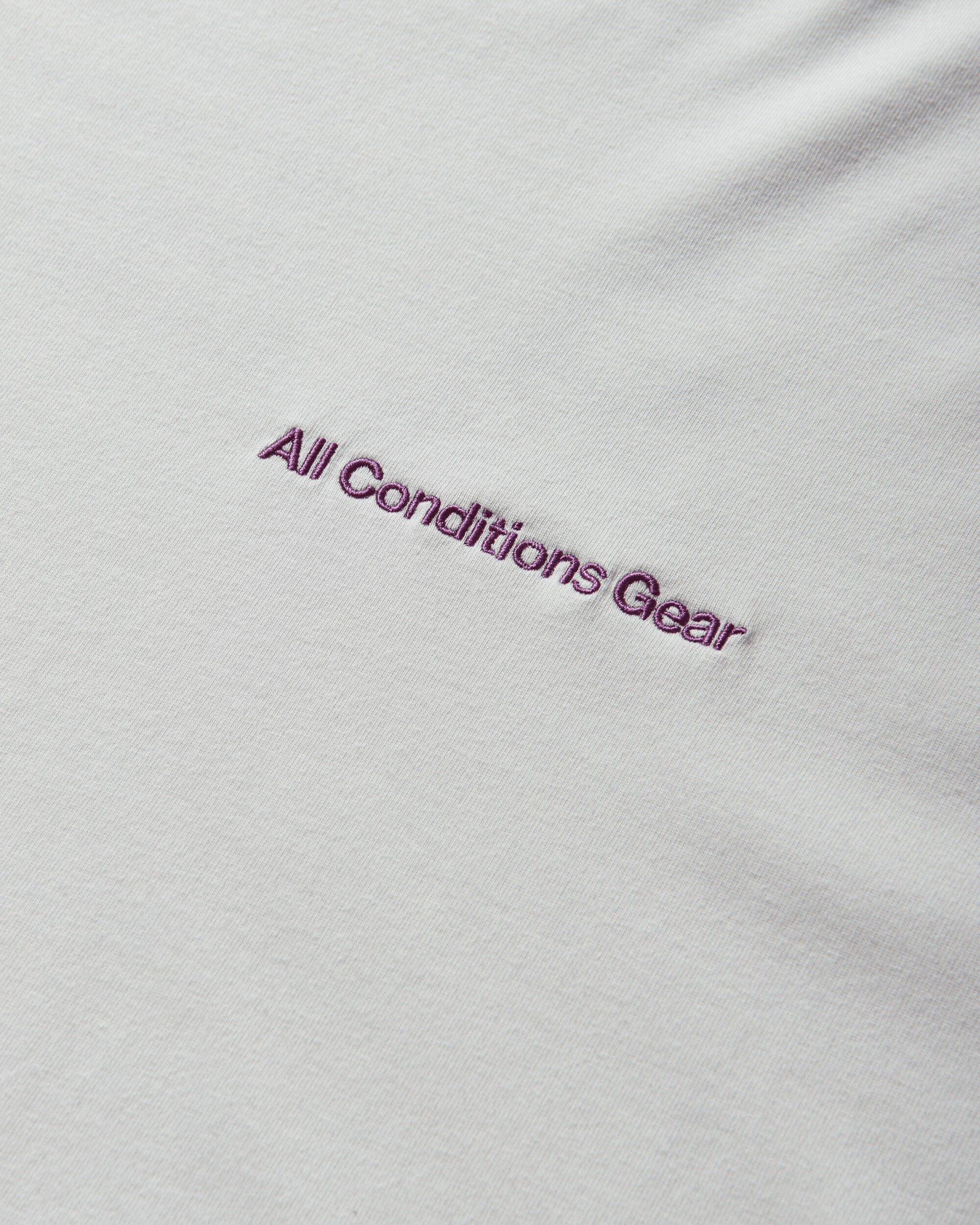 Nike M Acg Df Tee Lse Mbr lt Summit White T-Shirts Shortsleeve IR6985-121