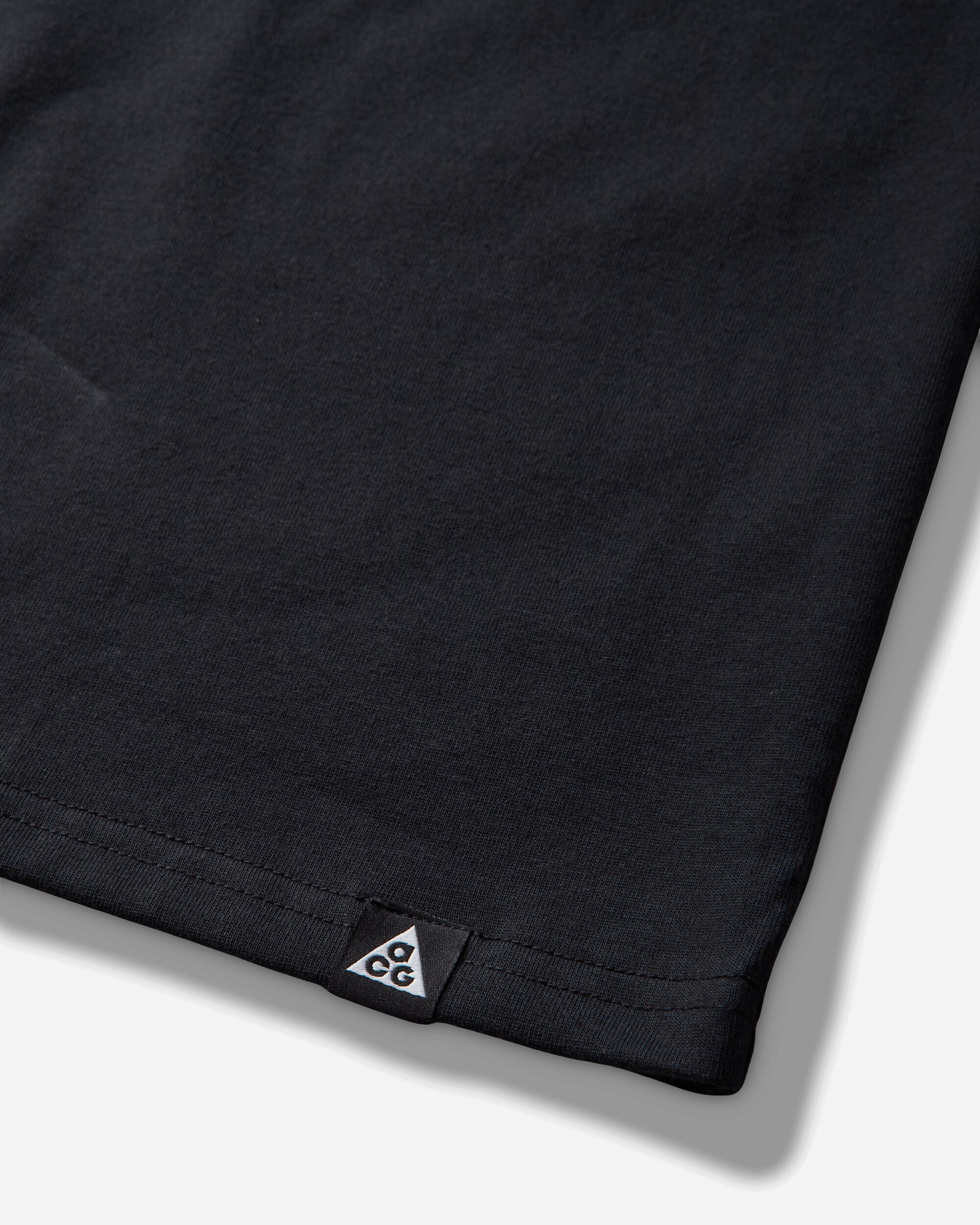 Nike M Acg Df Tee Lse Mystery Snail Black T-Shirts Shortsleeve IM6179-010