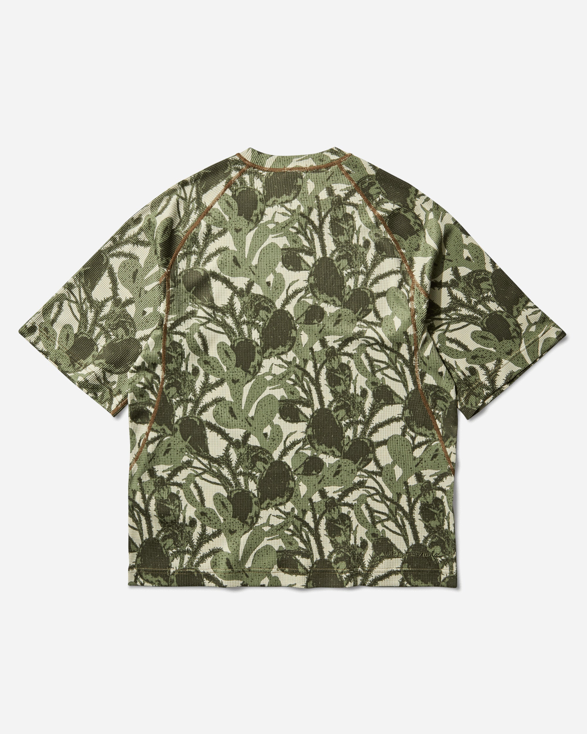 Nike M Acg Dfadv Chinati Ss Aop Lt Khaki/Cargo Khaki T-Shirts Shortsleeve HV0587-229