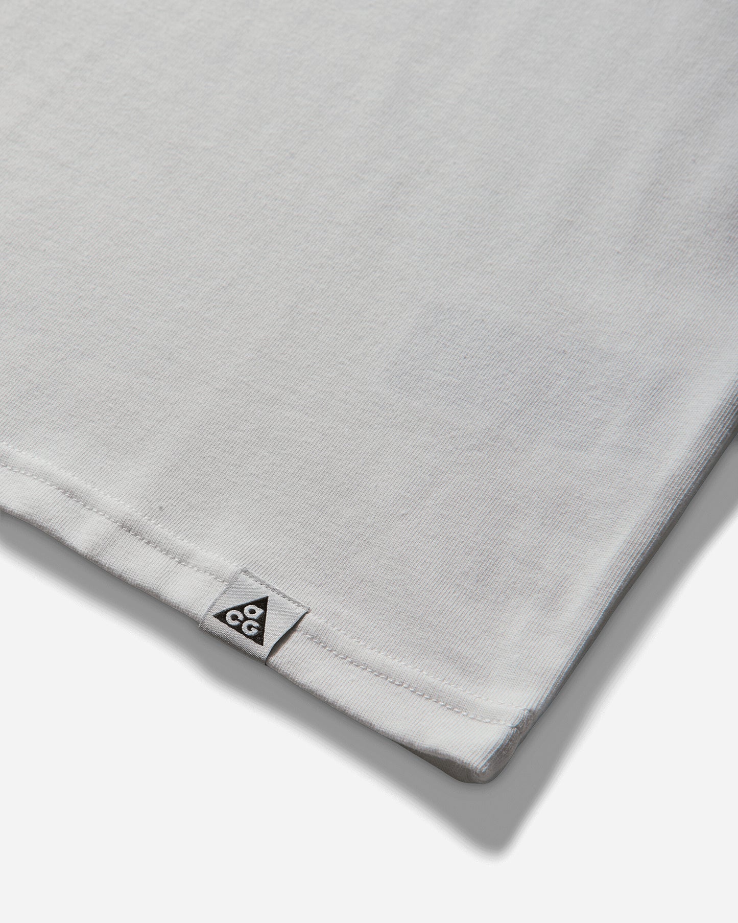 Nike M Acg Tee Alien Summit White T-Shirts Shortsleeve HV2168-121