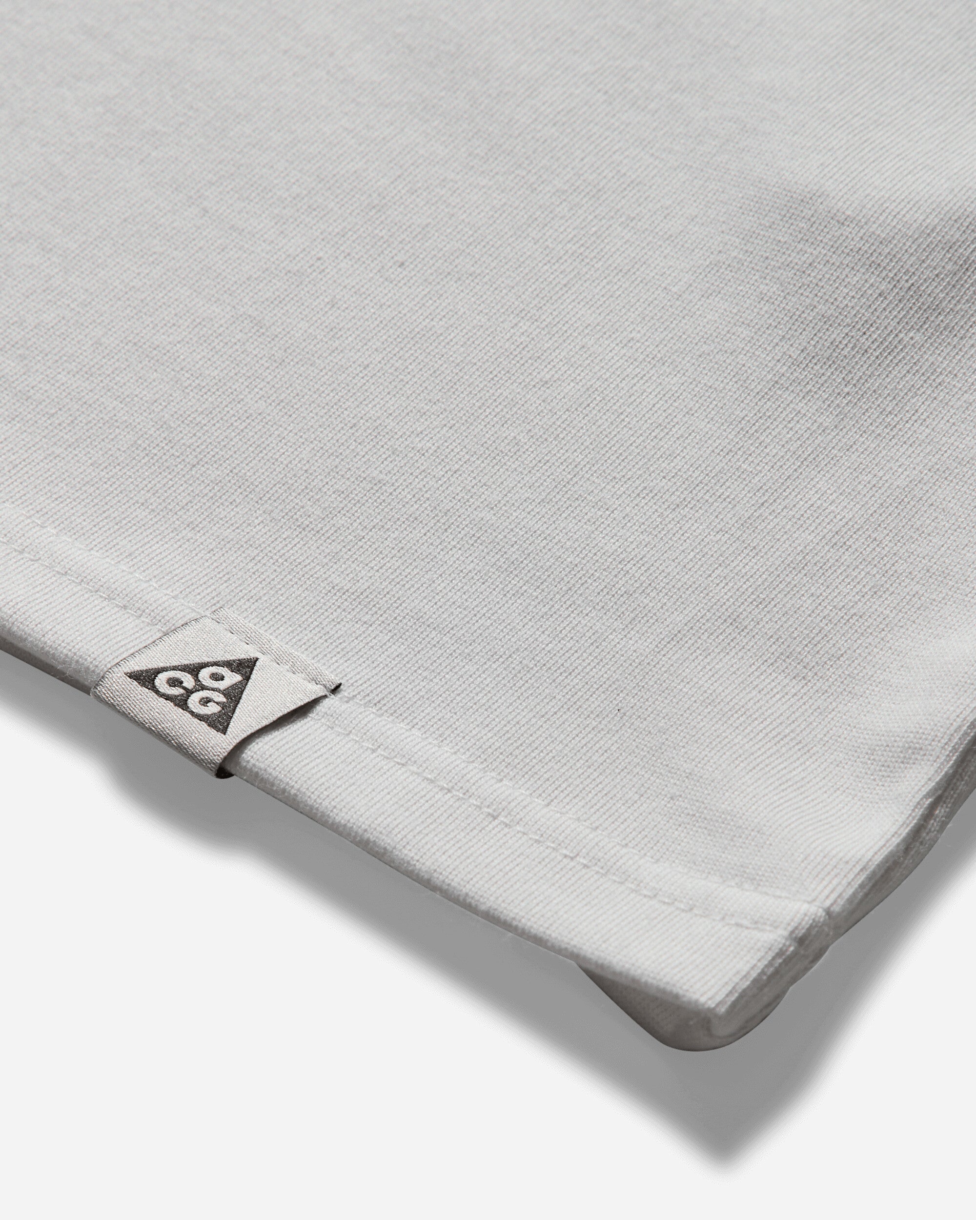 Nike M Acg Tee Oc Canoe Sticker Summit White T-Shirts Shortsleeve HV1294-121