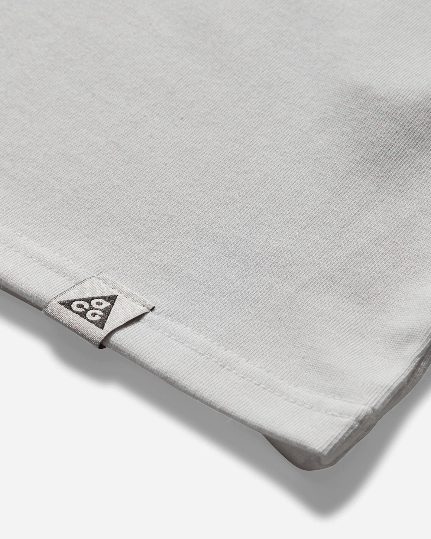 Nike M Acg Tee Oc Scorpion Summit White T-Shirts Shortsleeve HV1290-121