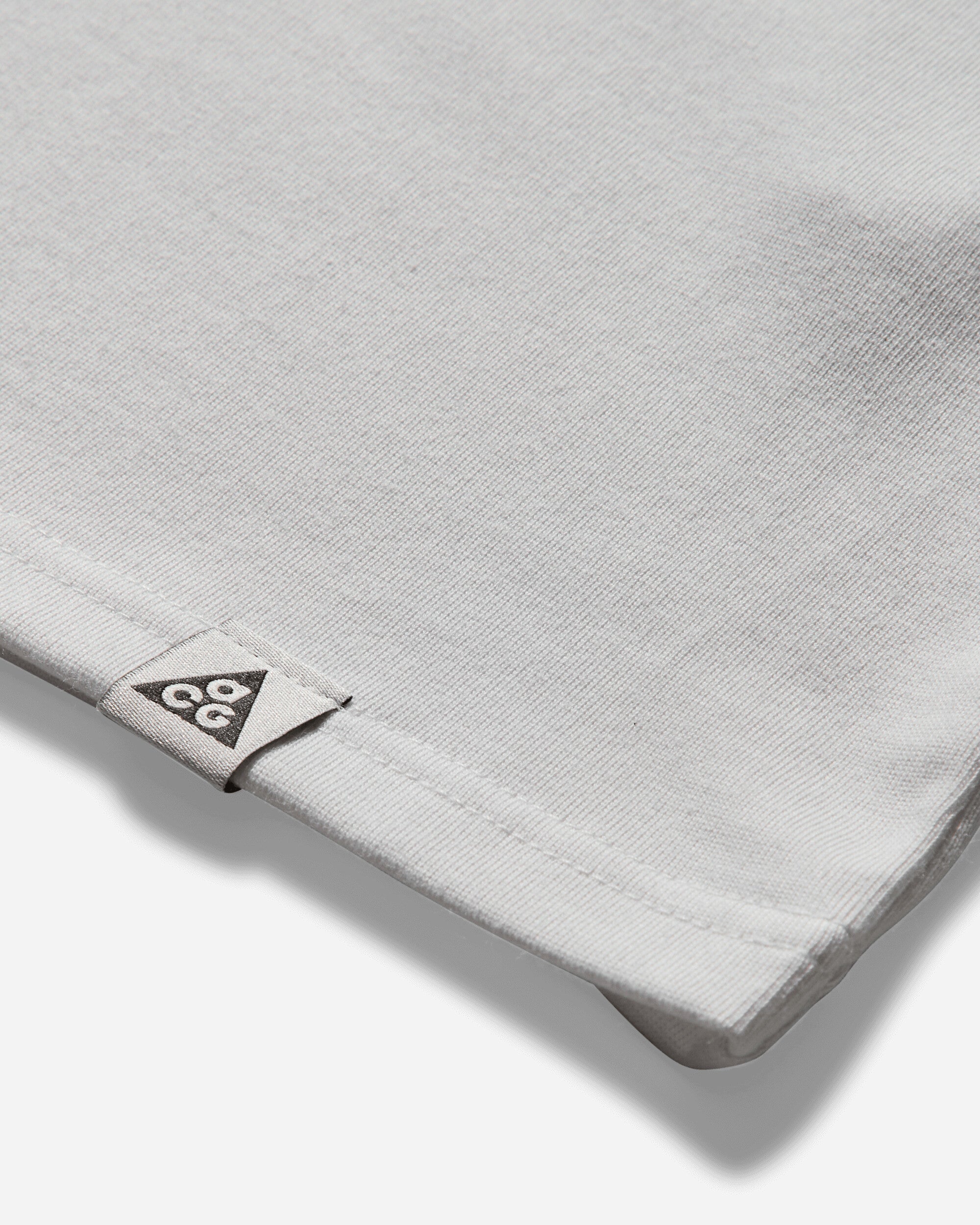 Nike M Acg Tee Oc Scorpion Summit White T-Shirts Shortsleeve HV1290-121