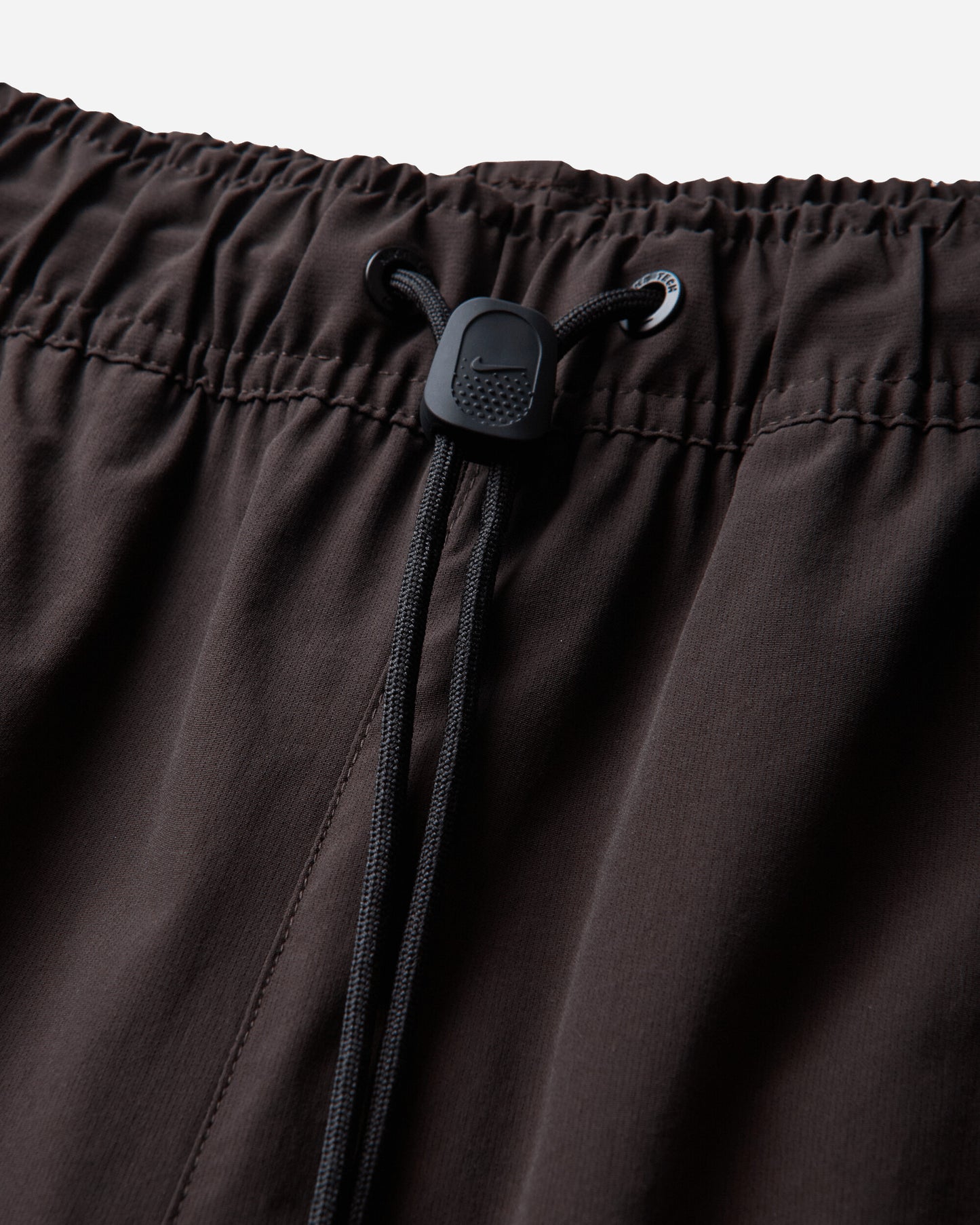 Nike M Nk Df Tech Helios Sun Pant Velvet Brown/Black Pants Sweatpants IF1282-220
