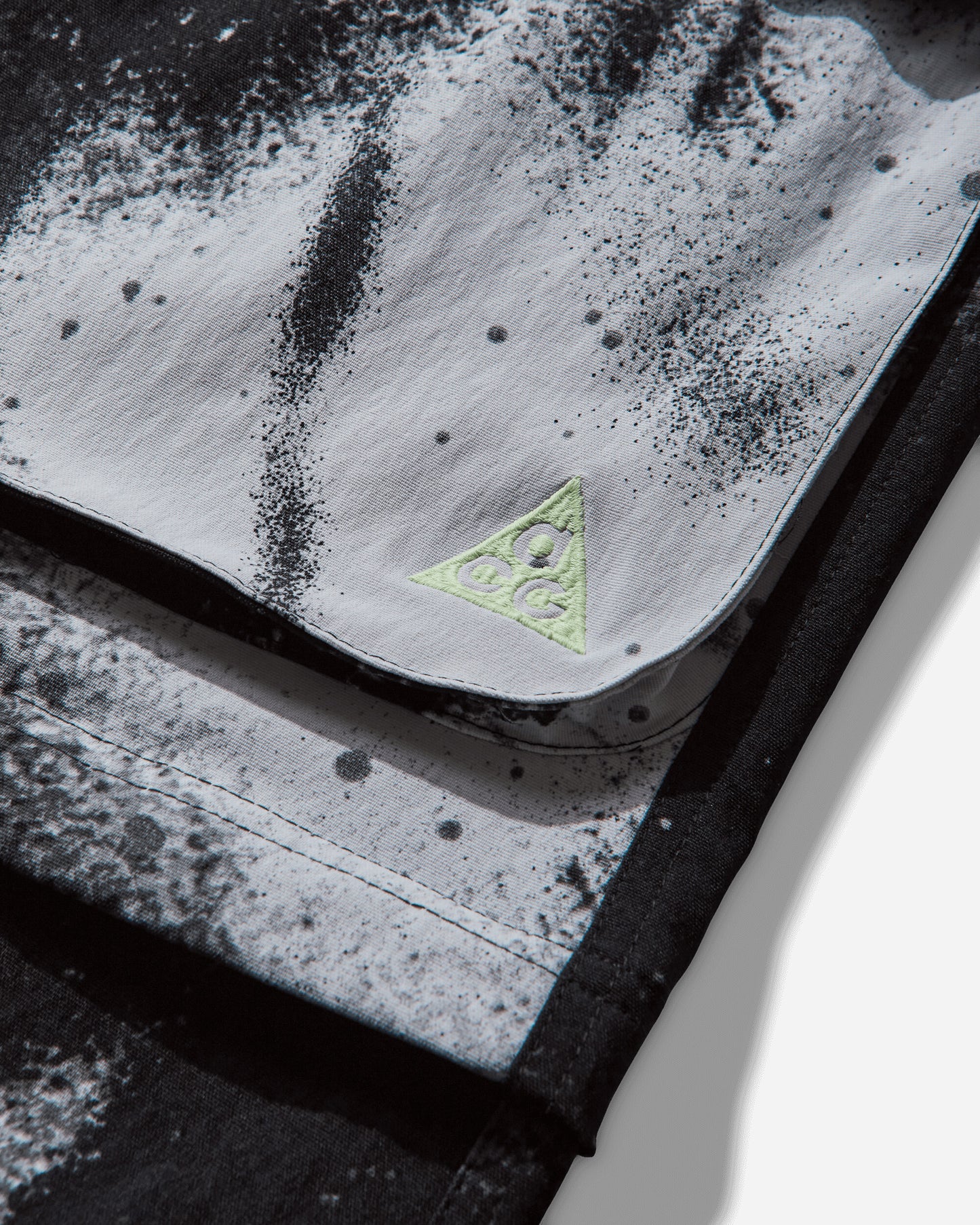 Nike M Acg Zip Smth Smt Cgo Pnt Aop Anthracite/Black/Summit White Pants Trousers HV1129-060