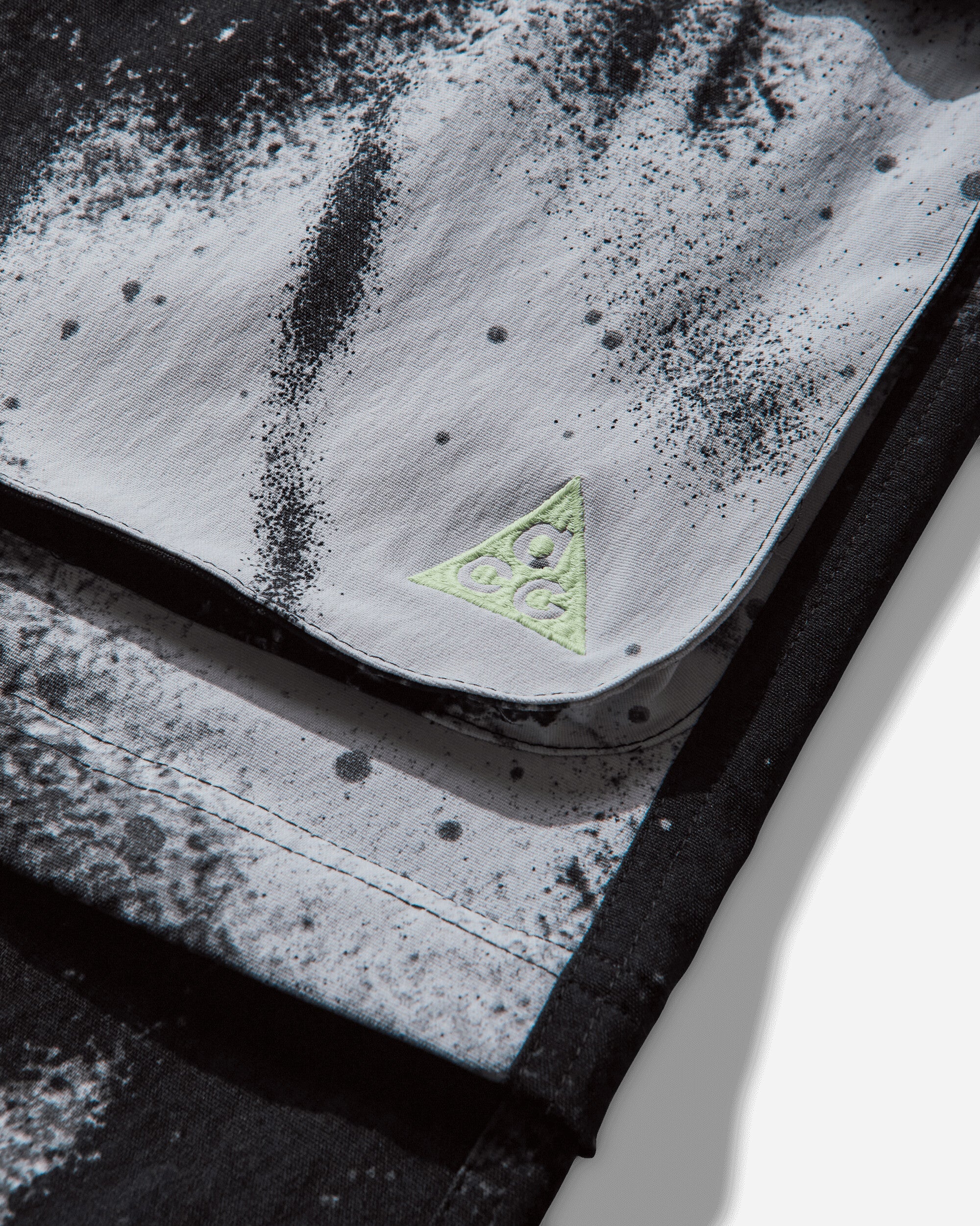 Nike M Acg Zip Smth Smt Cgo Pnt Aop Anthracite/Black/Summit White Pants Trousers HV1129-060