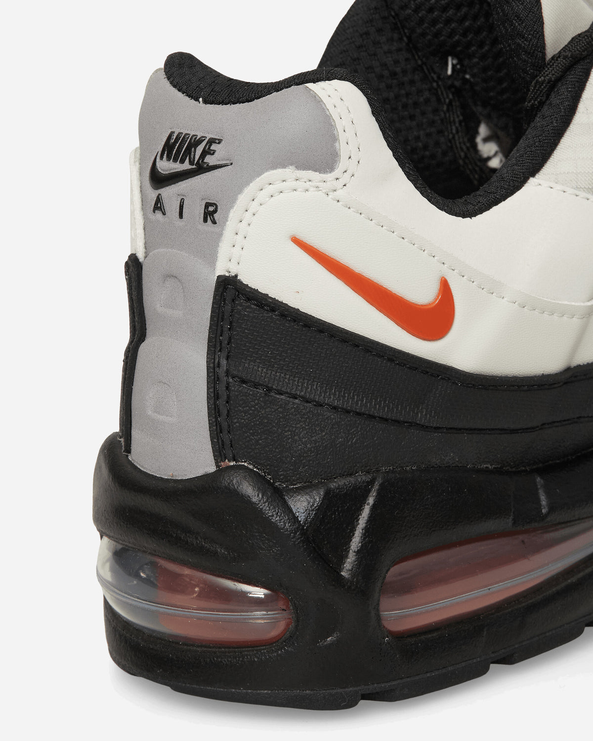 Nike Nike Air Max 95 Gore-Tex Light Bone/Orange/Black Sneakers Low IO1877-001