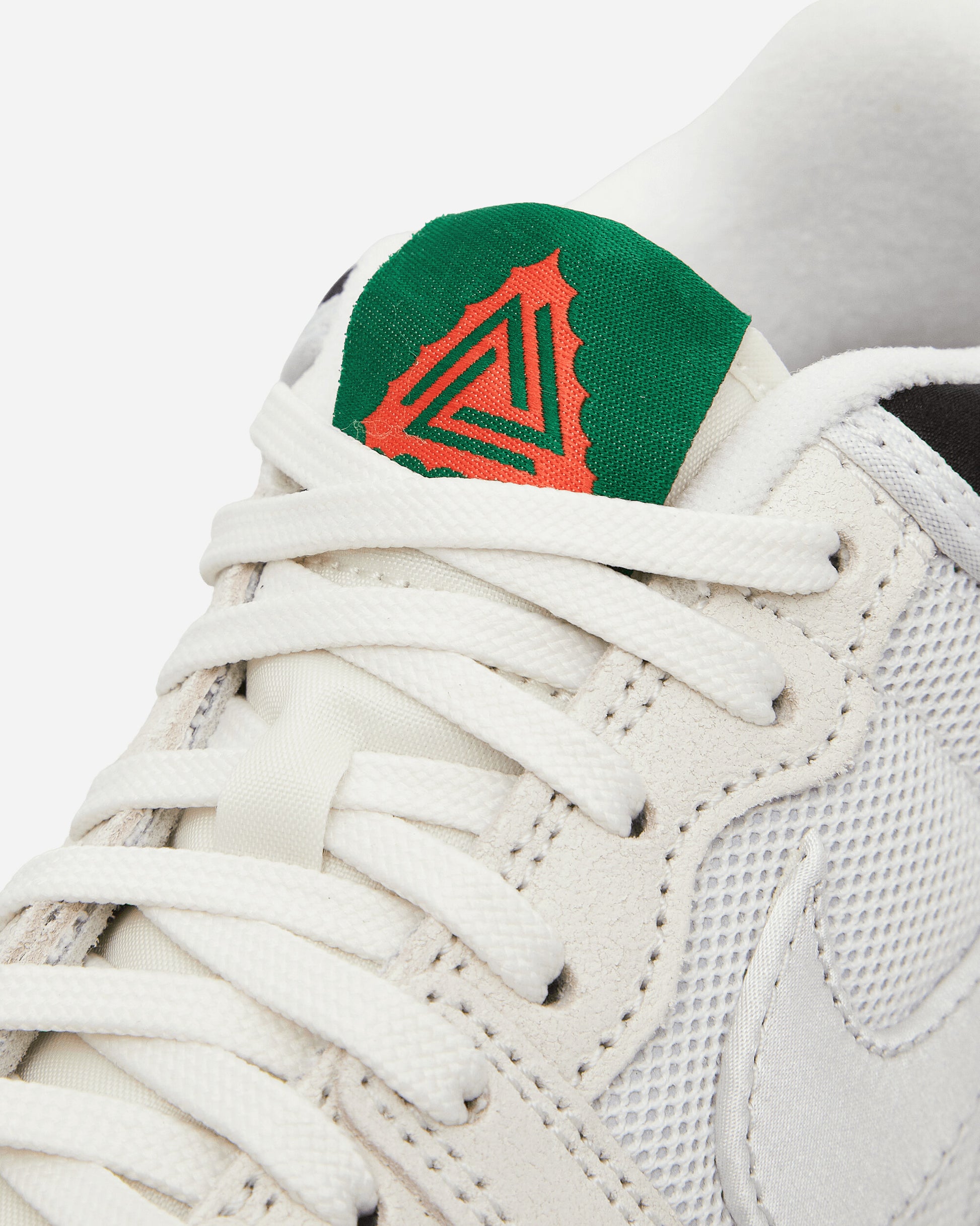 Nike Nike Attack Sp Summit White/White/Pine Green Sneakers Low DZ4636-100