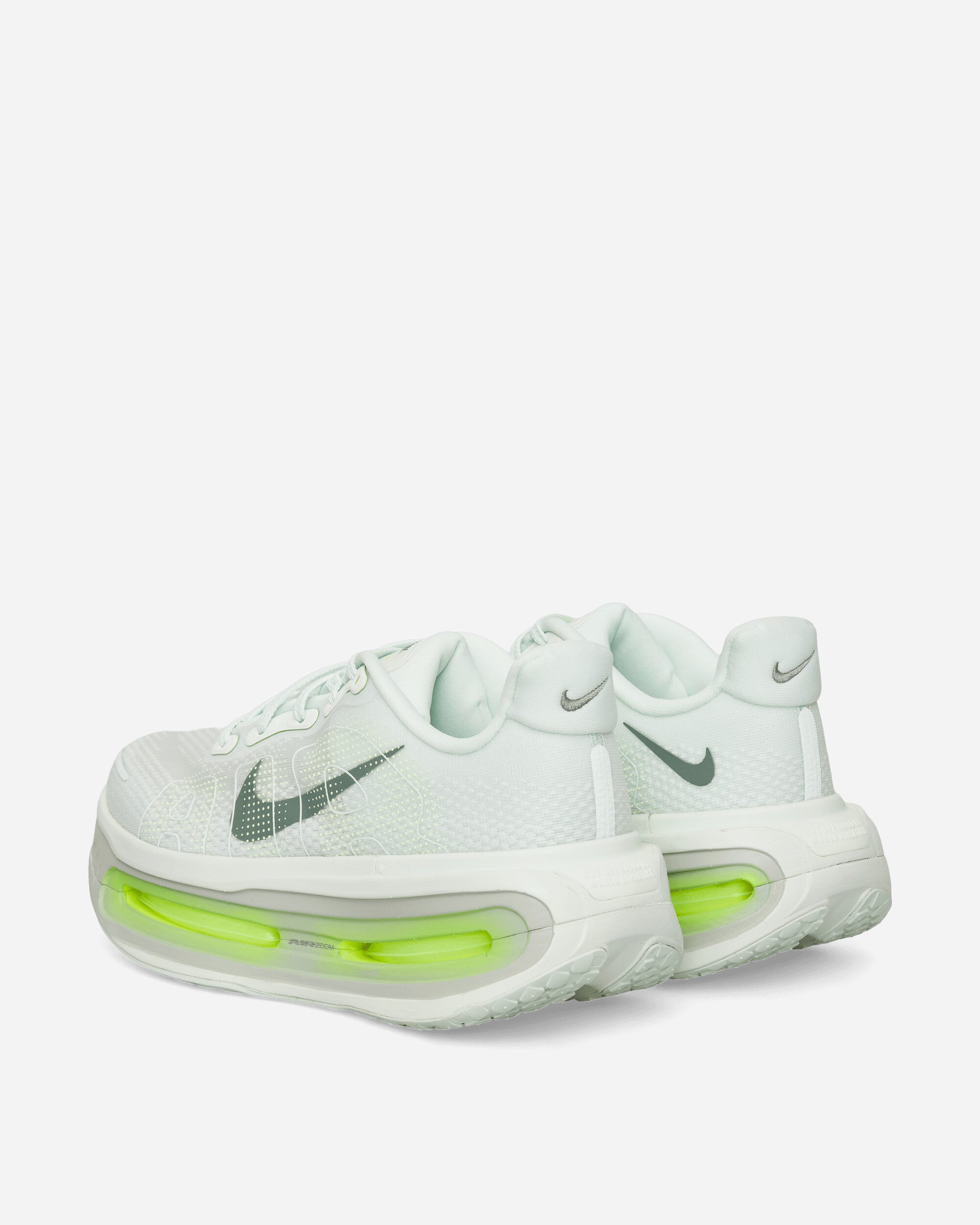 Nike Nike Vomero Premium Barely Green/Clay Green-Barely Sneakers Low HQ2050-300