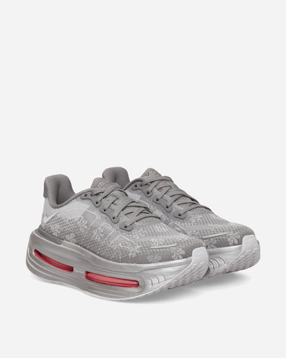 Nike W Nike Vomero Premium Qs Fdl Geyser Grey/Peony-Metallic Sil Sneakers Low IQ0028-001