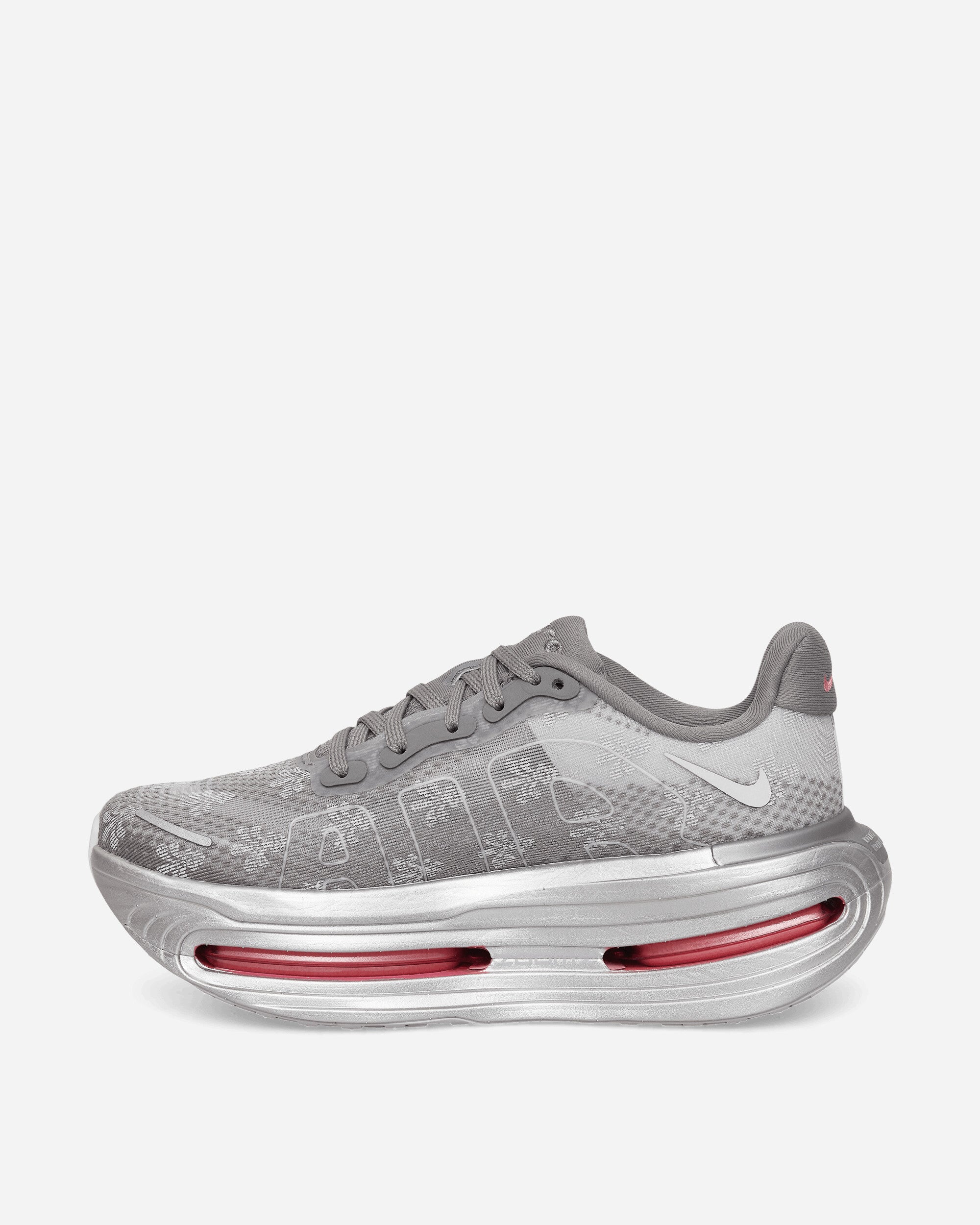 Nike W Nike Vomero Premium Qs Fdl Geyser Grey/Peony-Metallic Sil Sneakers Low IQ0028-001