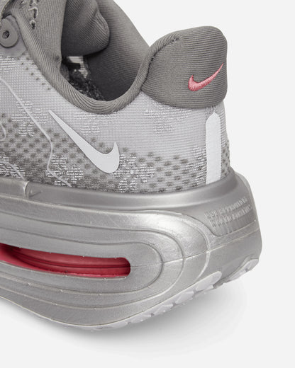 Nike W Nike Vomero Premium Qs Fdl Geyser Grey/Peony-Metallic Sil Sneakers Low IQ0028-001