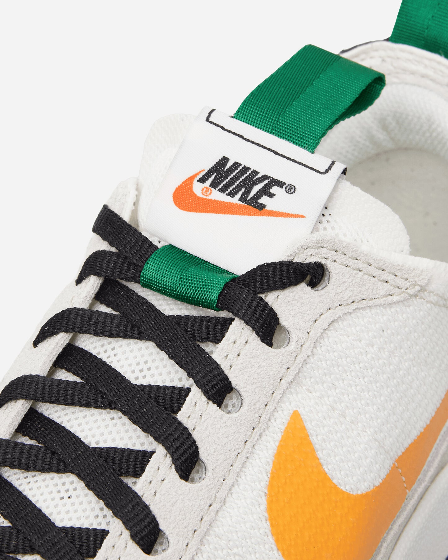 Nike Wmns General Purpose Shoe Summit White/University Gold Sneakers Low DA6672-100