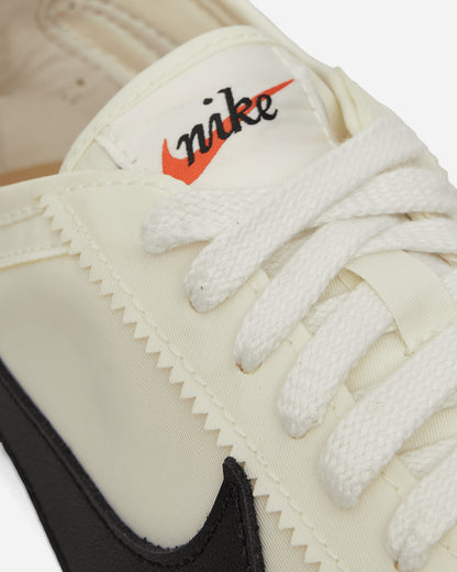 Nike Wmns Nike Moon Racer Soft Pearl/BlacK Sneakers Low II0407-001