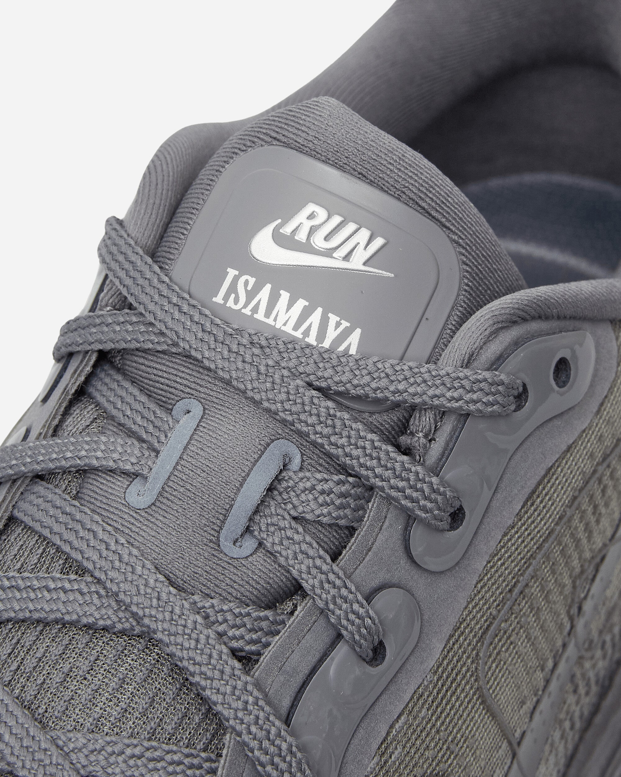 Nike Wmns Nike Vomero Premium X Isamaya Ffrench Smoke Grey/Smoke Grey Sneakers Low IR1988-084