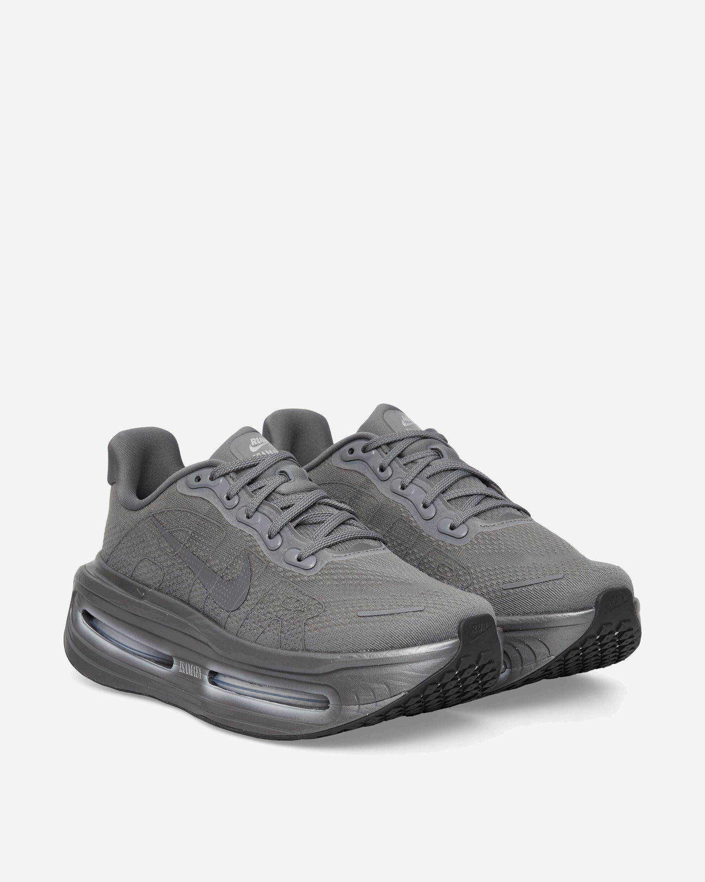 Nike Wmns Nike Vomero Premium X Isamaya Ffrench Smoke Grey/Smoke Grey Sneakers Low IR1988-084