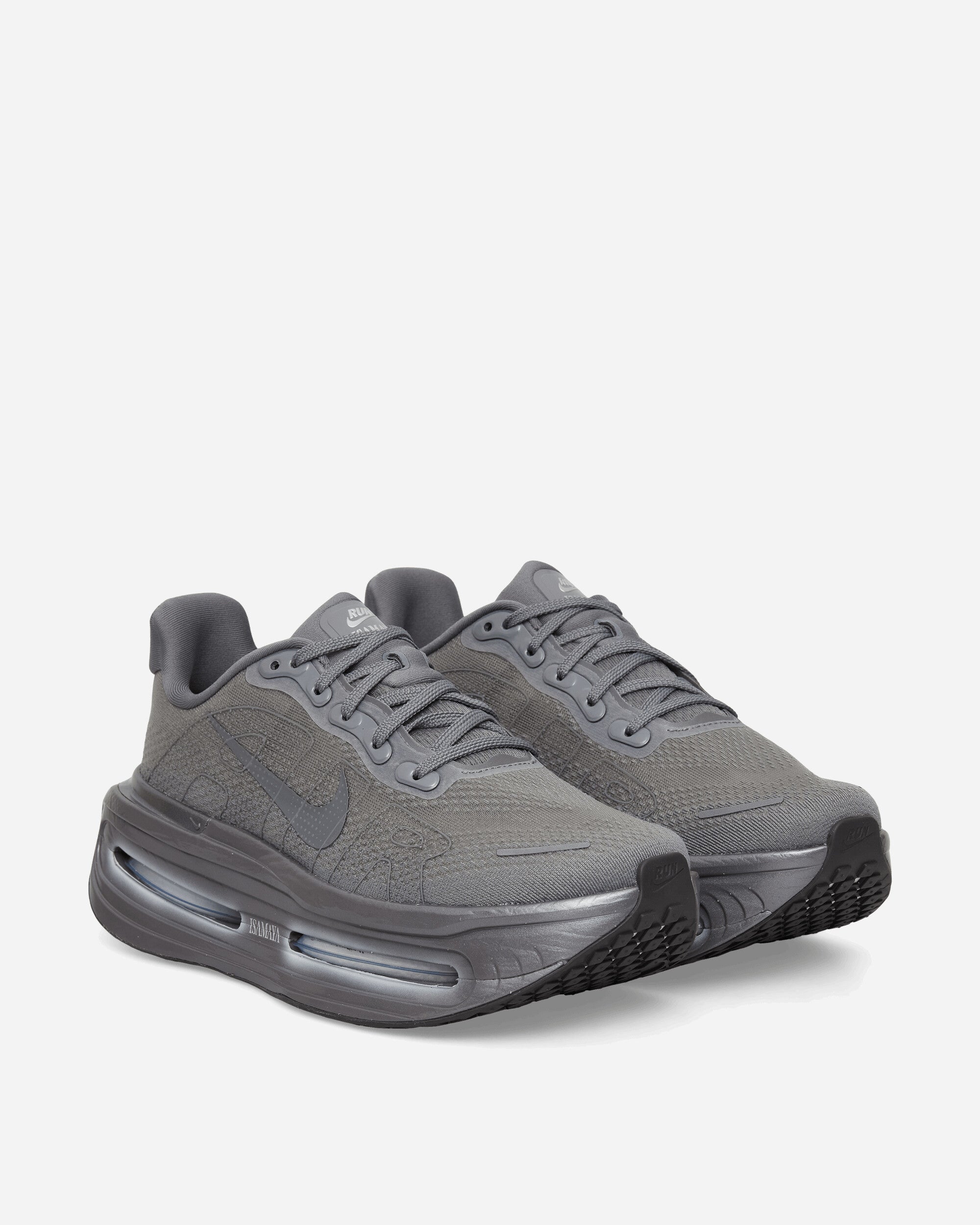Nike Wmns Nike Vomero Premium X Isamaya Ffrench Smoke Grey/Smoke Grey Sneakers Low IR1988-084