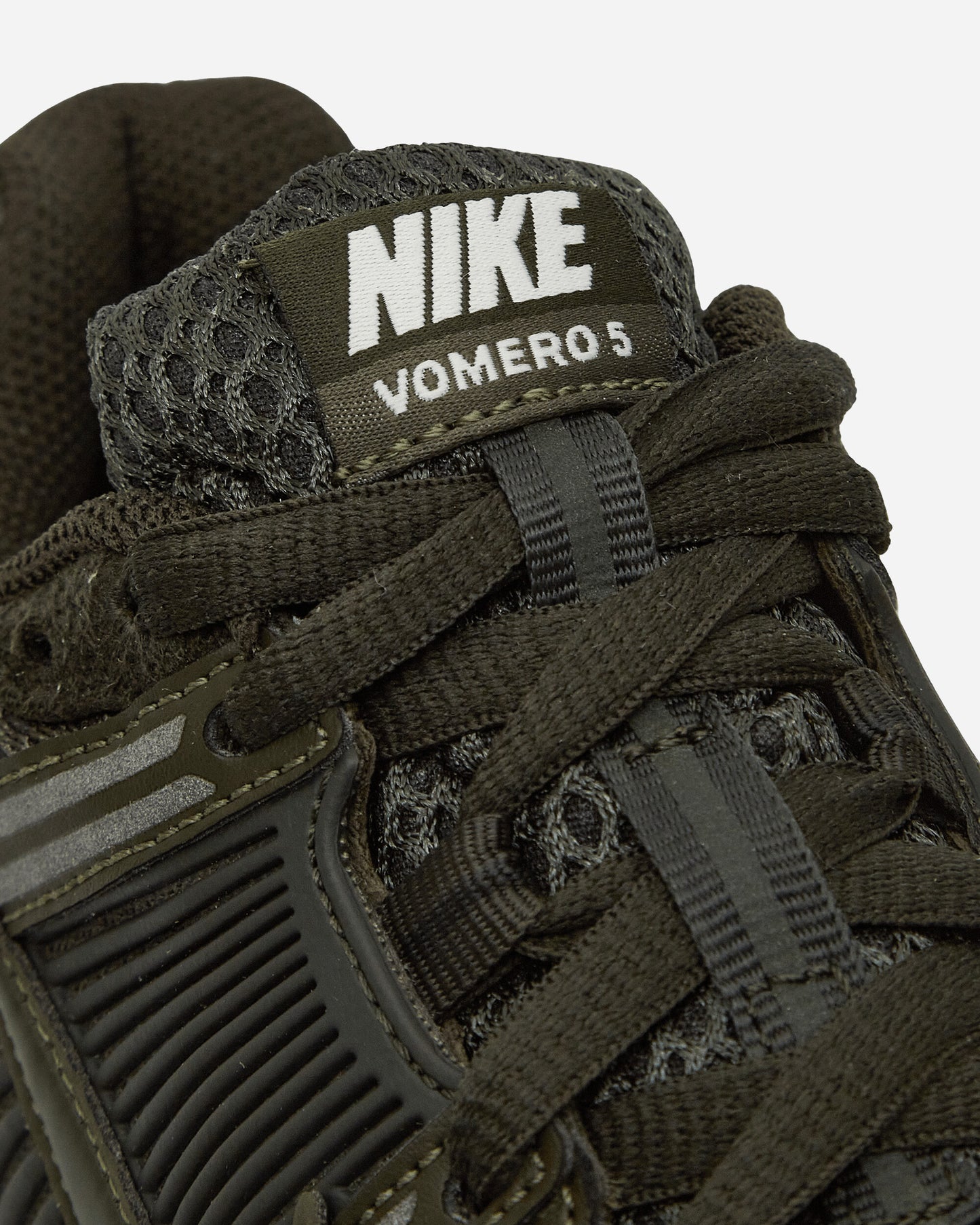 Nike Wmns Nike Zoom Vomero 5 Cargo Khaki/Sequoia/Sail Sneakers Low FQ8898-325