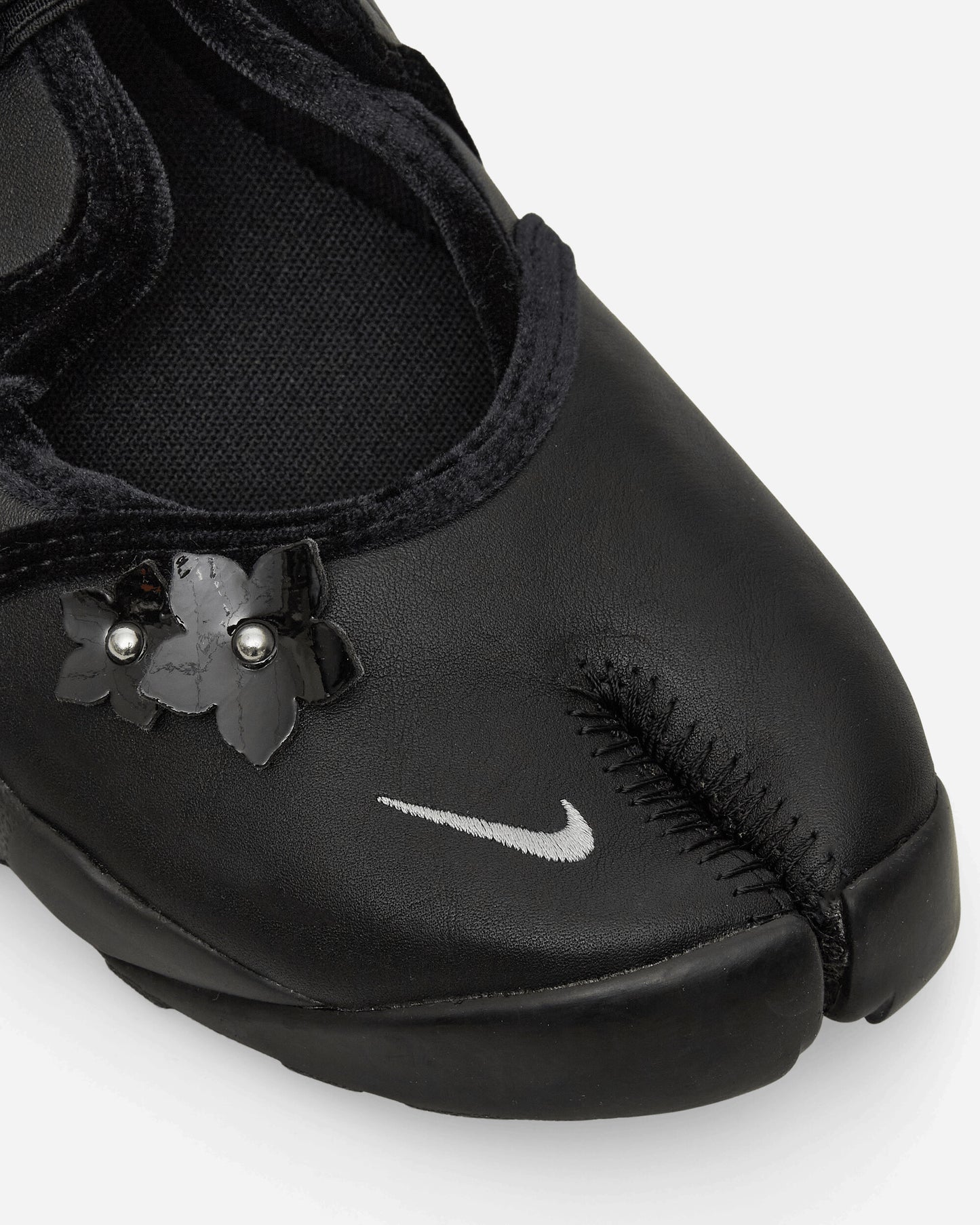 Nike Wmns Wmns Nike Air Rift Flrt Black/Mtlc Silver/Wolf Grey Sneakers Low IV5682-001