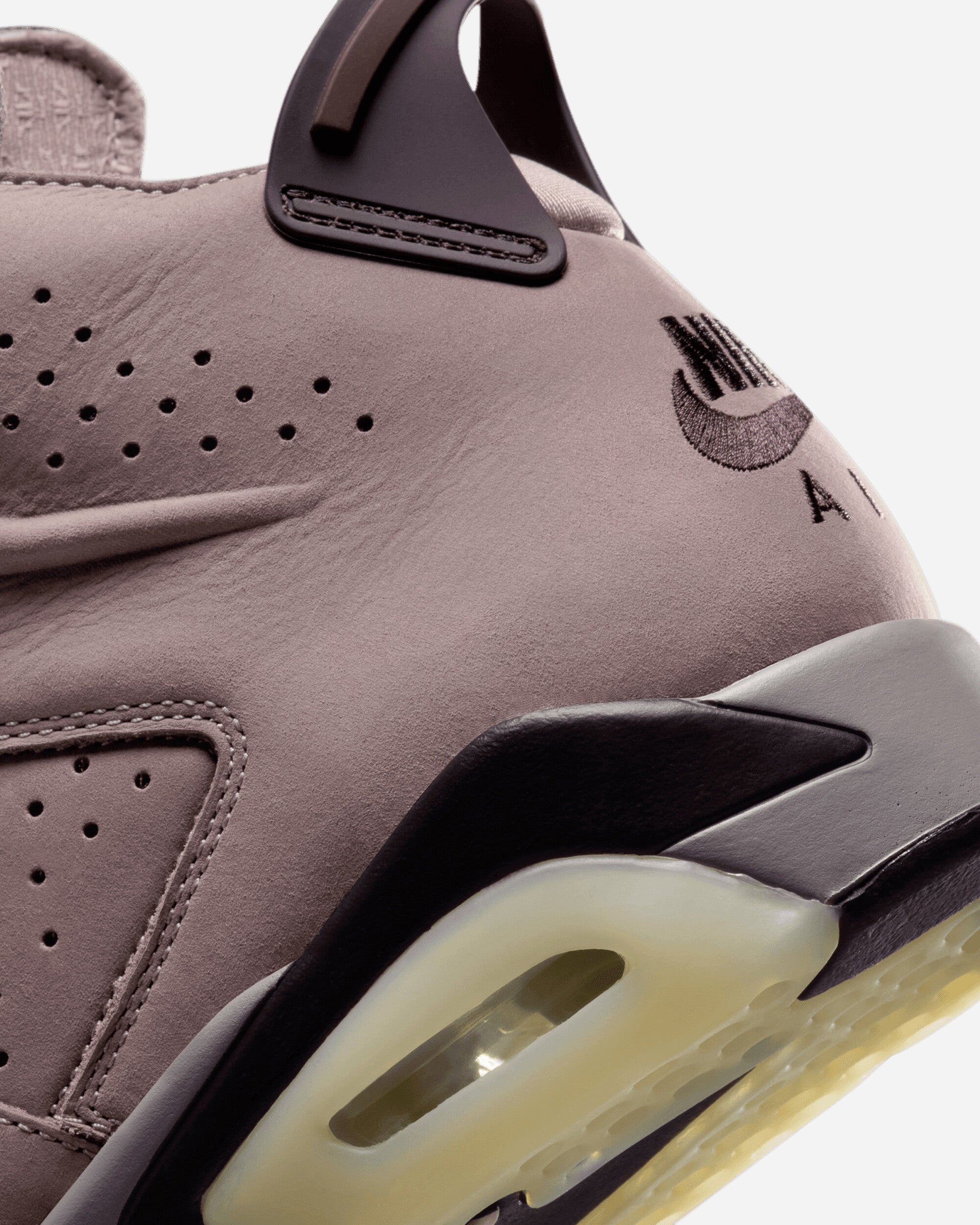 Nike Jordan Air Jordan 6 Retro Sp Amm Vapor Mauve/Burgundy Ash Sneakers High IF3103-200