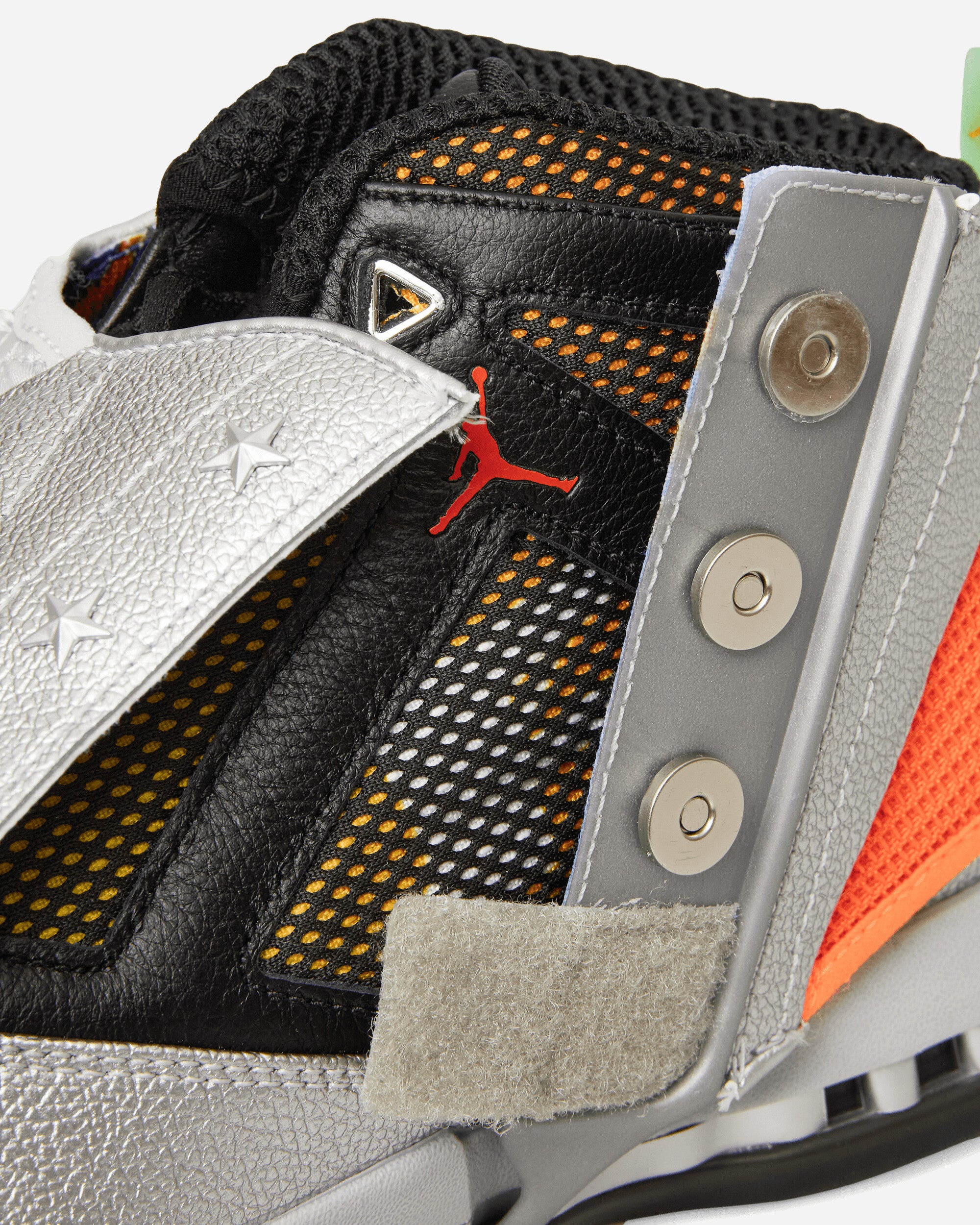 Nike Jordan Air Jordan 16 Fty Sp Mtlc Silver/Picante Red Sneakers Mid IV7638-001