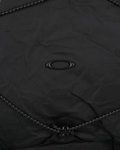Oakley Latitude Sling Pack Blackout Bags and Backpacks Backpacks FOS901806 02E