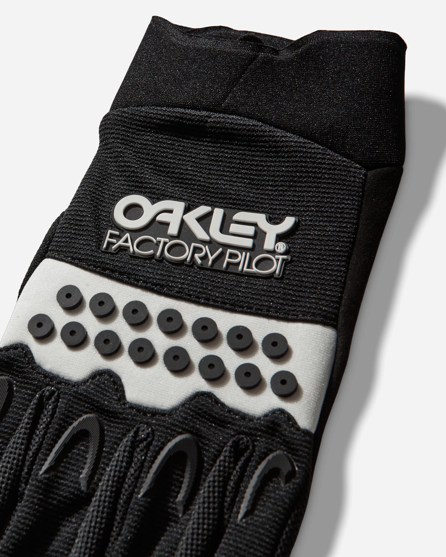 Oakley Switchback Mtb Glove 2 0 Black/White Gloves and Scarves Gloves FOS901324 022