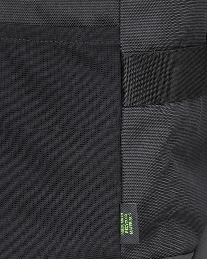Oakley Latitude Expedition Bag Blackout Bags and Backpacks Shoulder Bags FOS901941 02E