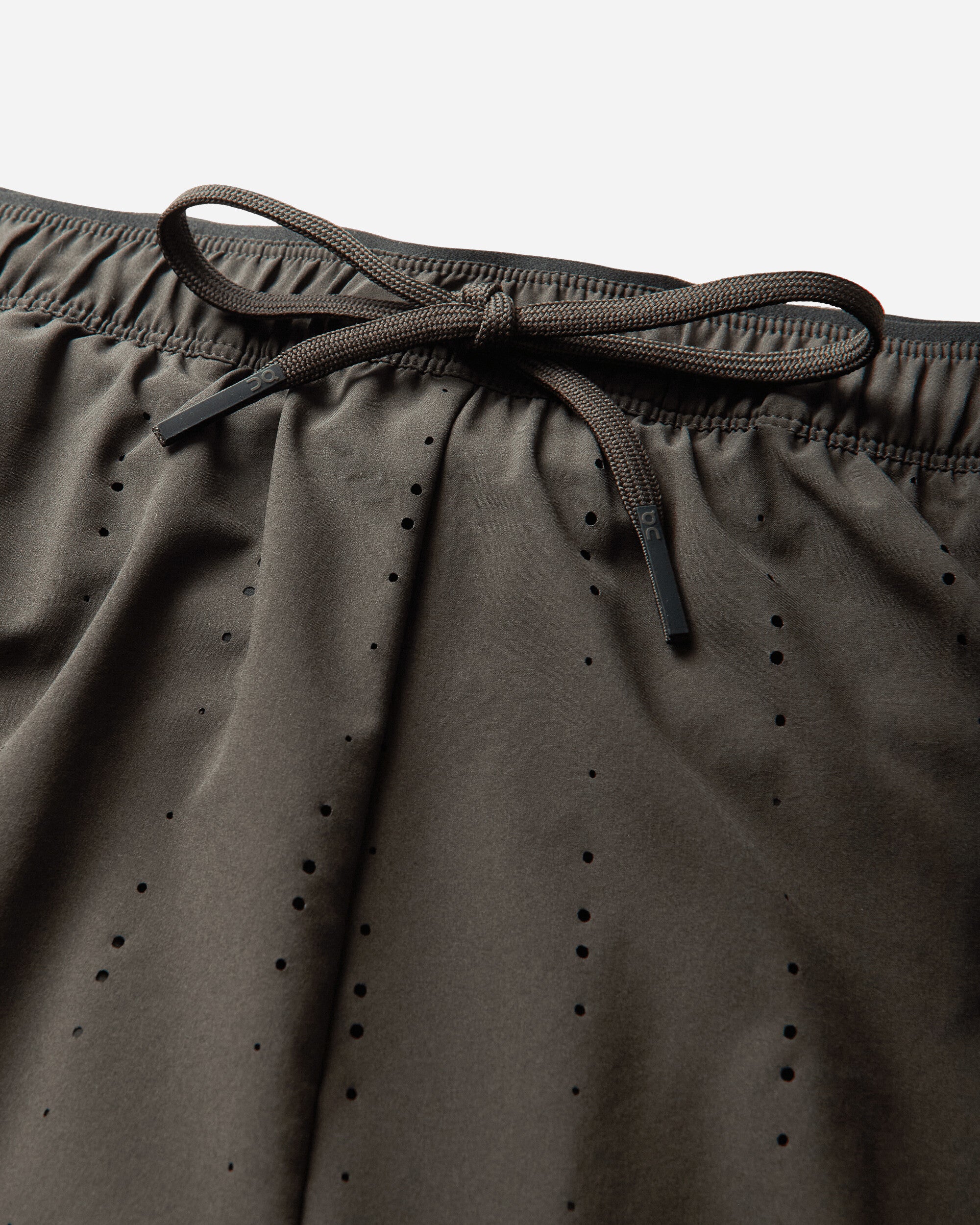 On Zero 2-In-1 Shorts Paf Molasses/Black Shorts Short 1MG11054785 010