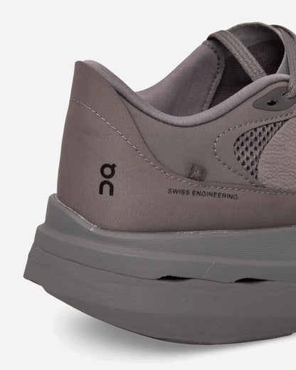 On Cloudboom Volt Paf Ember/Pebble Sneakers Low 3MG10785343 050