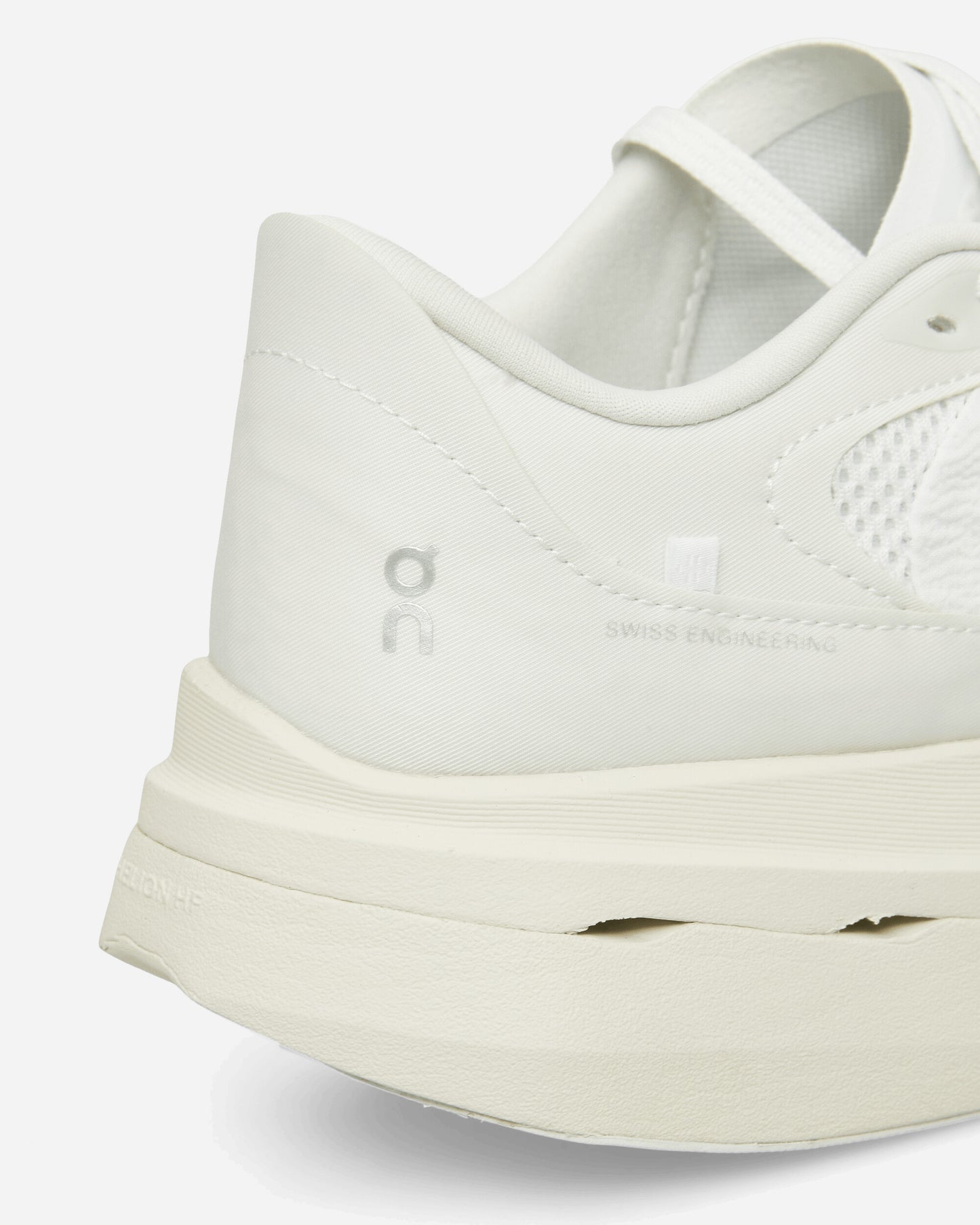 On Cloudboom Volt Paf White/Gale Sneakers Low 3MG10785342 101
