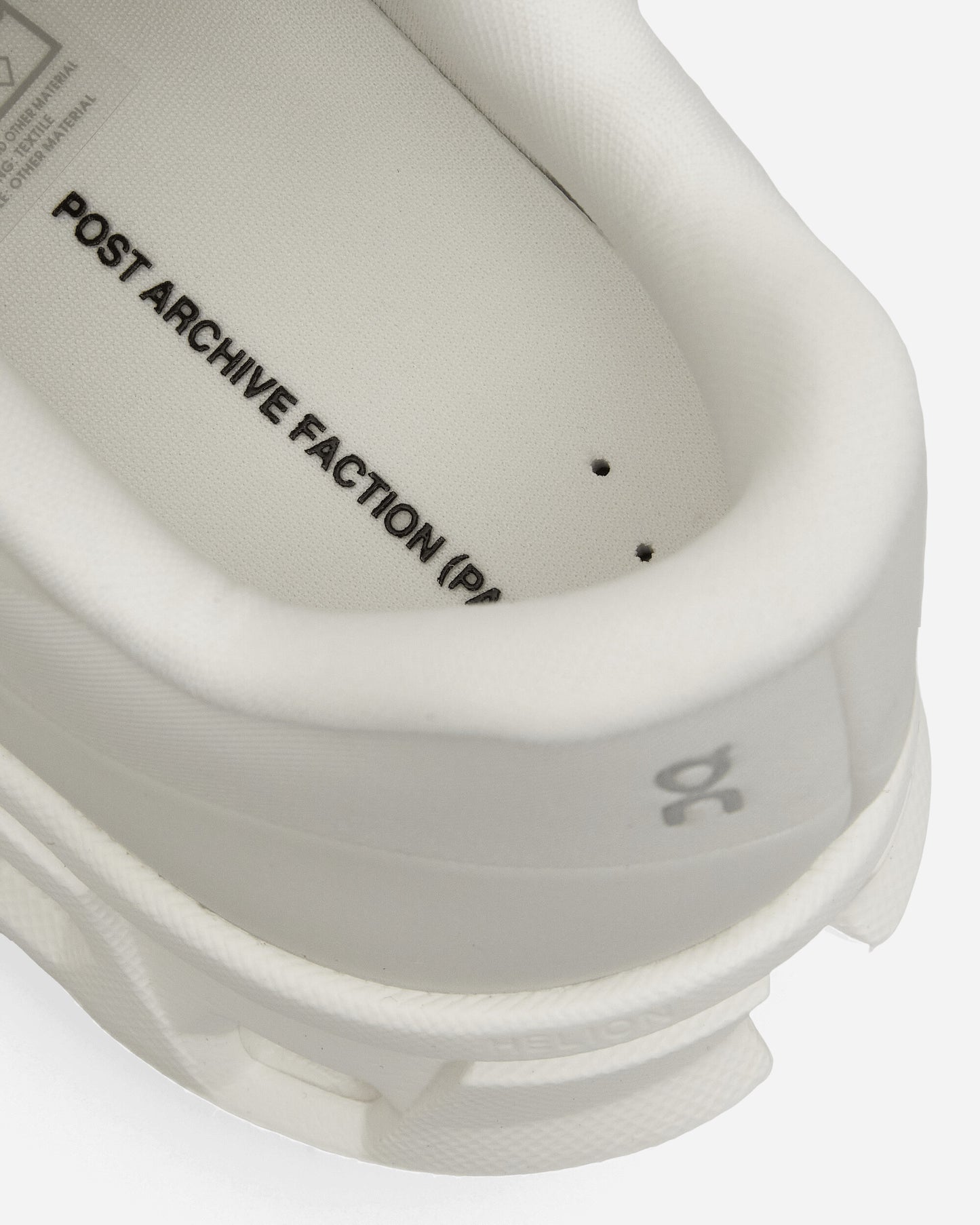 On Cloudmonster Hyper Paf White Sneakers Low 3MF30931200 101