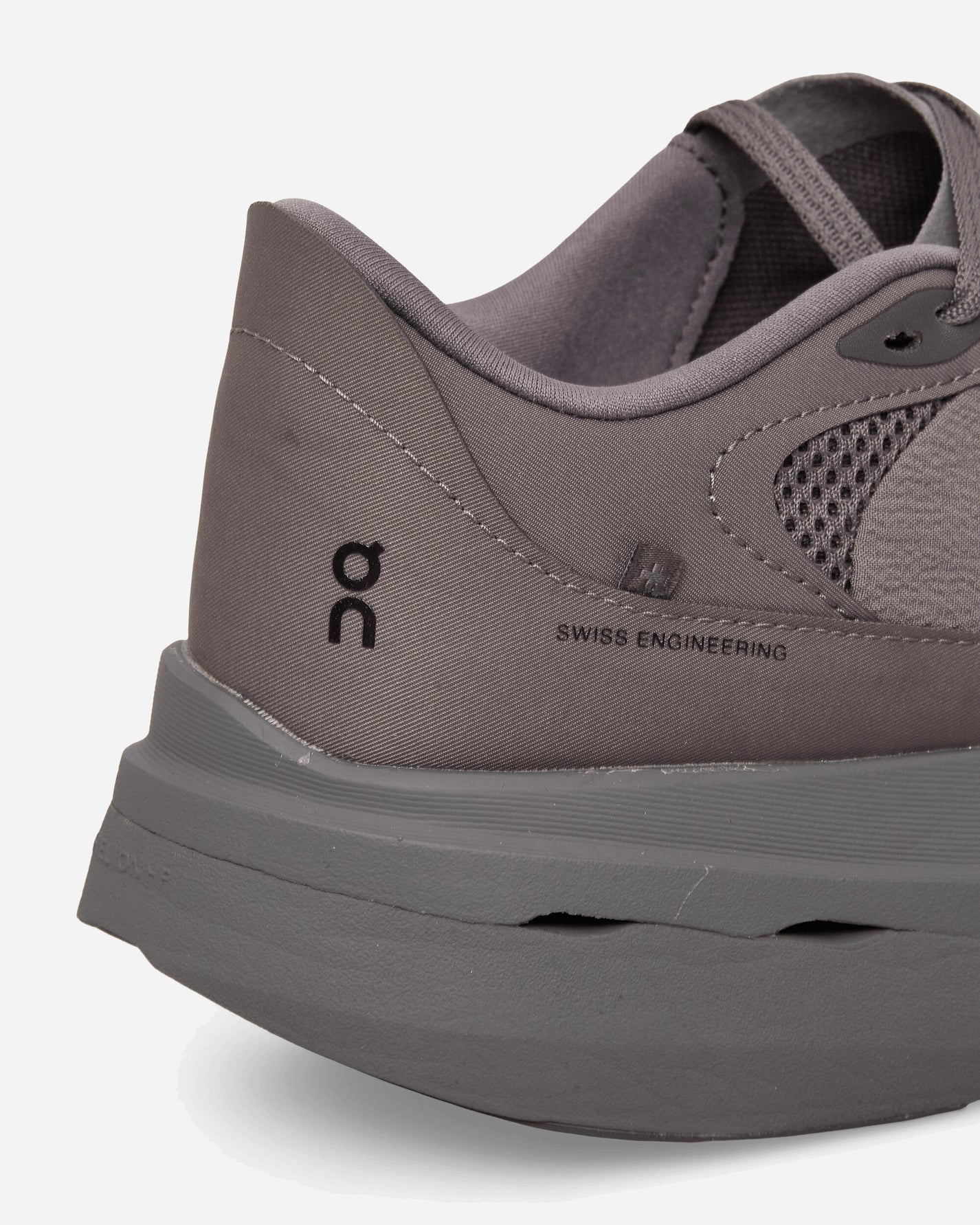 On Wmns Cloudboom Volt Paf Ember/Pebble Sneakers Low 3WG10715343 050