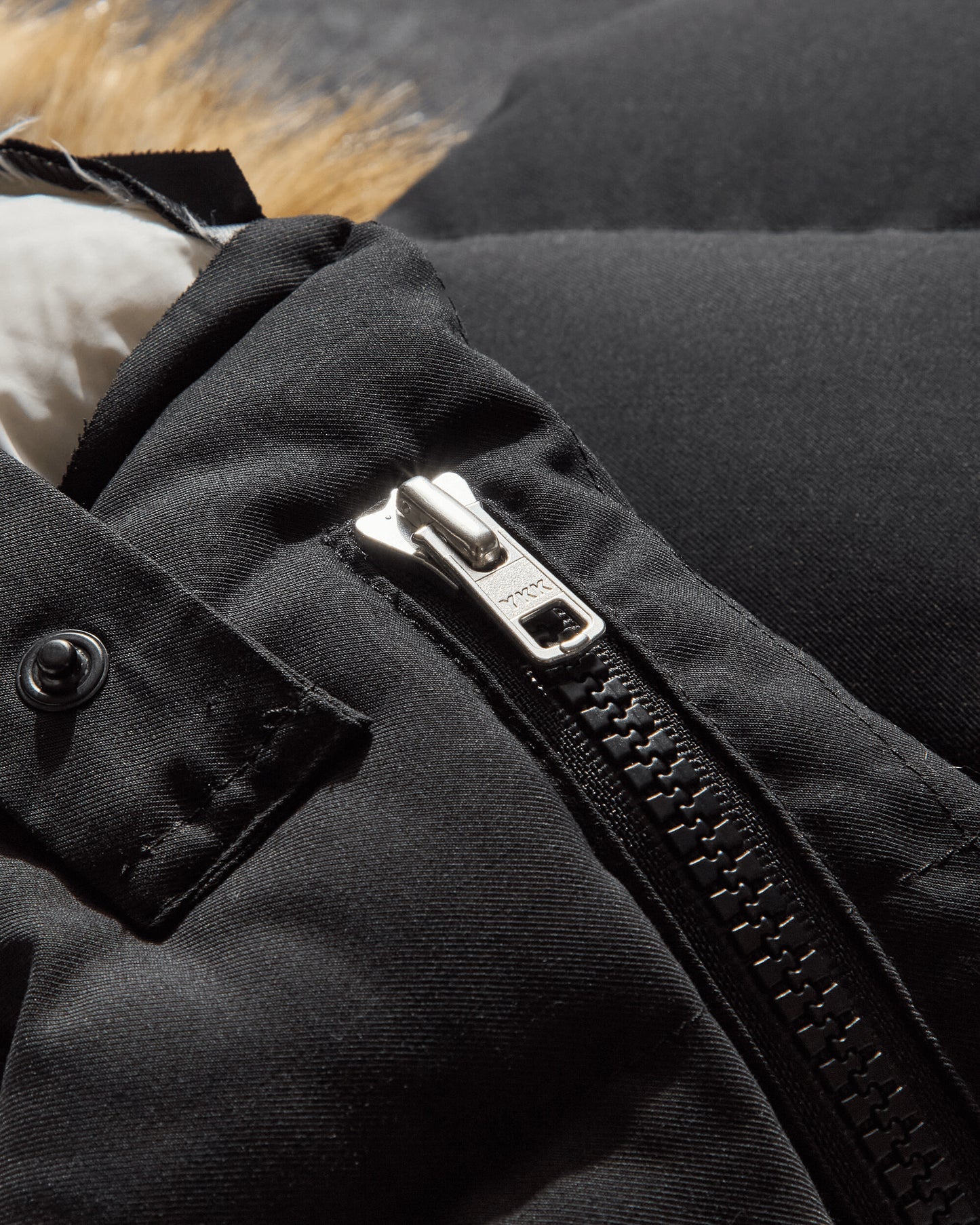 Ottolinger Wmns Deconstructed Puffer Jacket White/Black Whtblk Coats and Jackets Bomber Jackets 10970340901 5