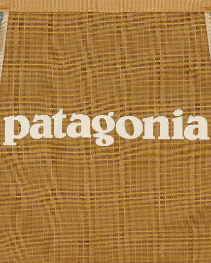 Patagonia Black Hole Tote 25L Pufferfish Gold Bags and Backpacks Tote Bags 49032 PFGD