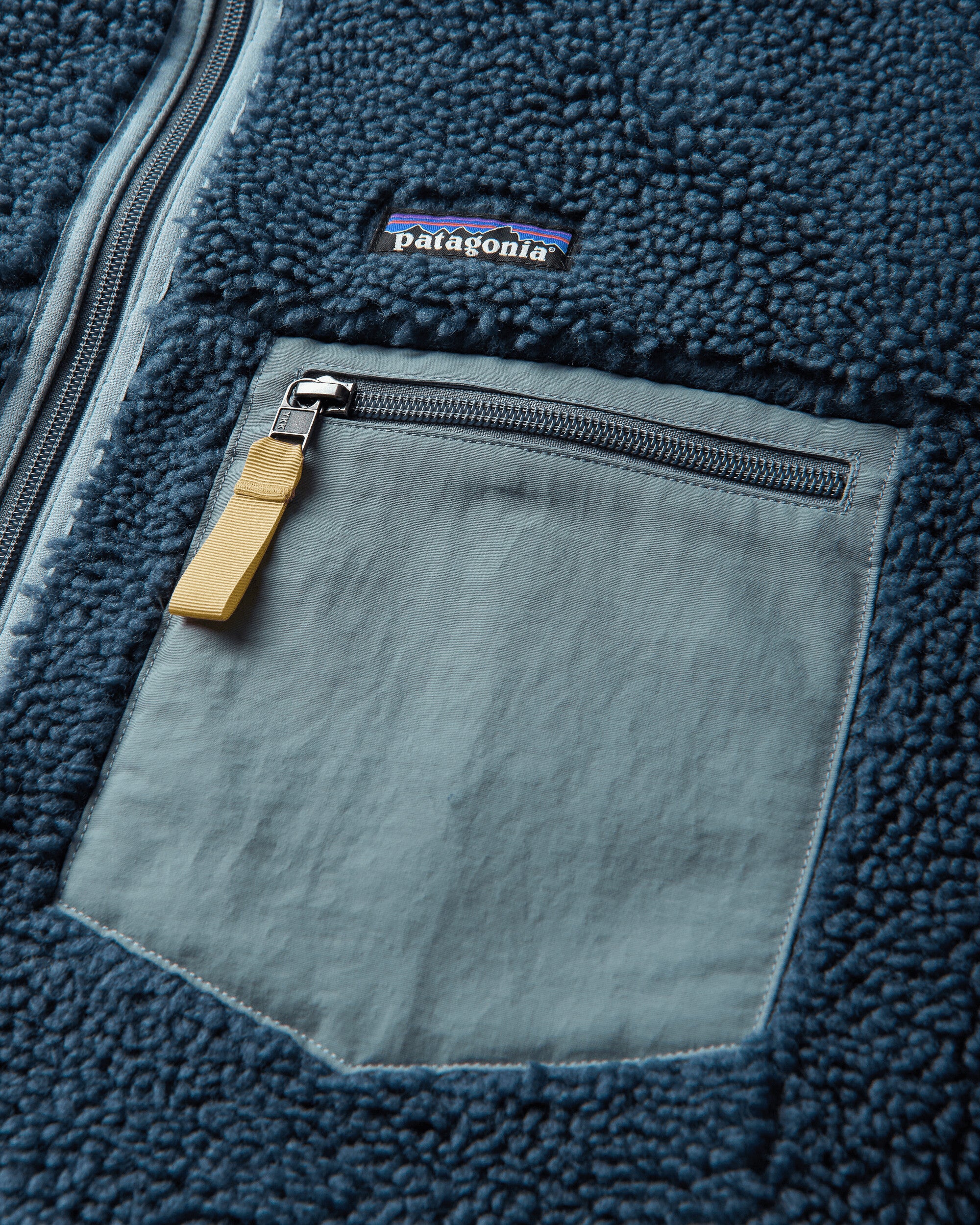 Patagonia Men Classic Retro X Jkt Smolder Blue/New Navy Coats and Jackets Fleece Jackets 23057 SMTB