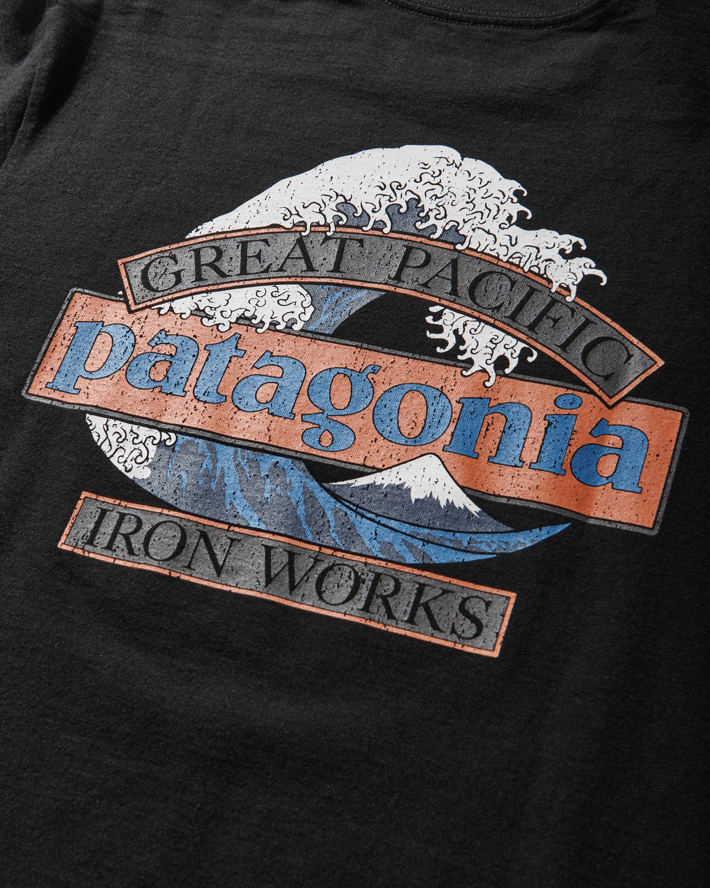 Patagonia M'S Great Waves Responsibili-Tee Black T-Shirts Shortsleeve 37873 BLK