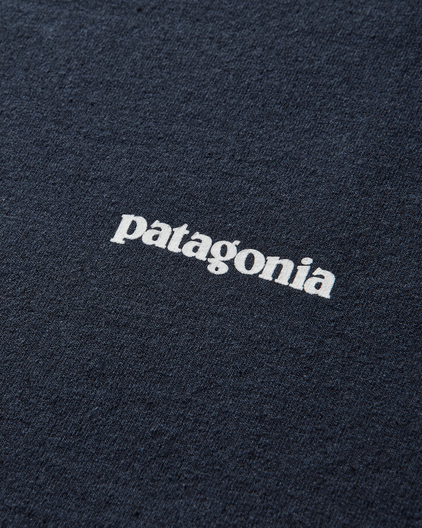 Patagonia M'S L/S P-6 Logo Responsibili-Tee New Navy T-Shirts Shortsleeve 38518 NENA
