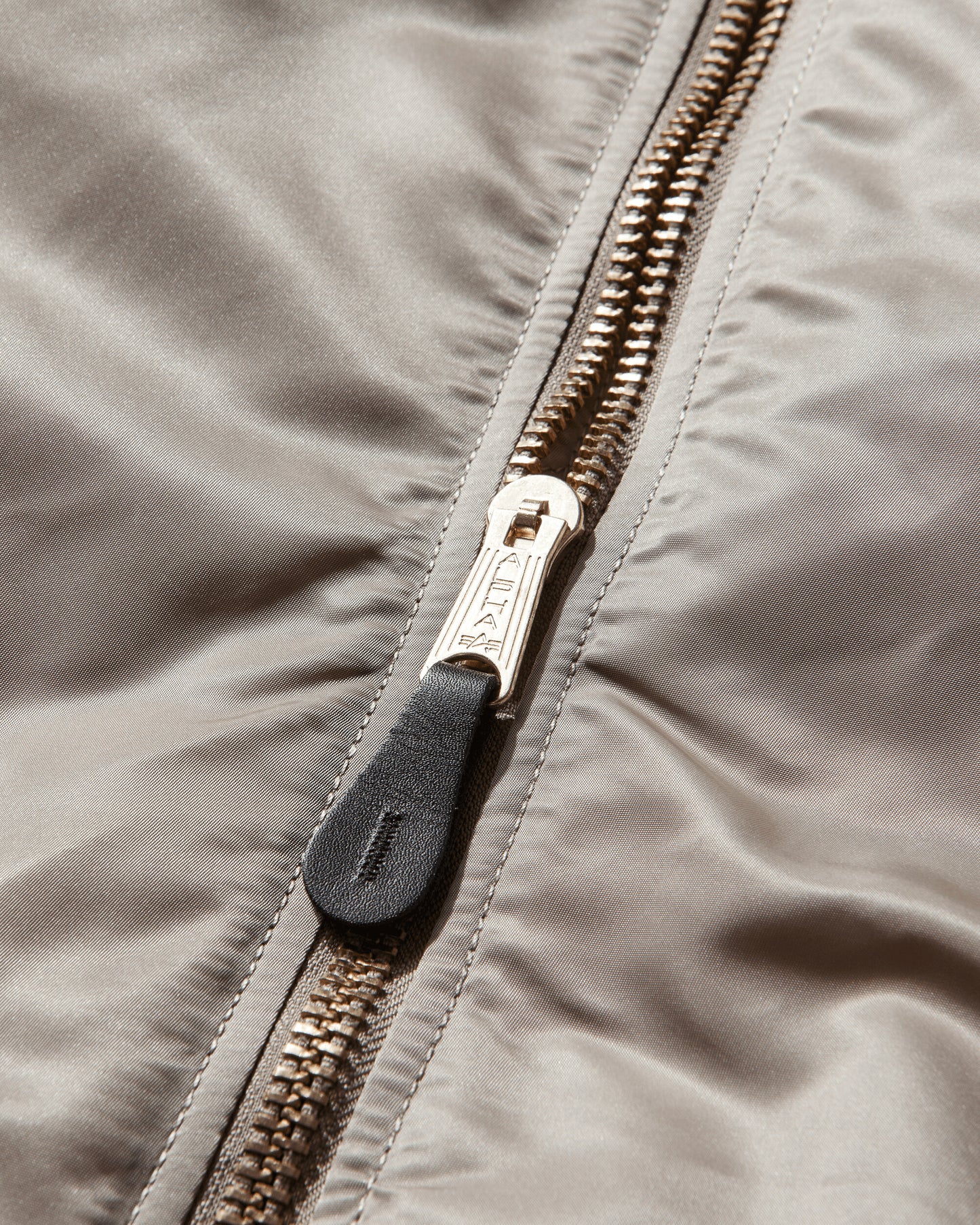 Prototypes Wmns Technical Nylon Sand Sprayed Prototypes Bomber Sand Coats and Jackets Bomber Jackets PT08OW160USSD 2