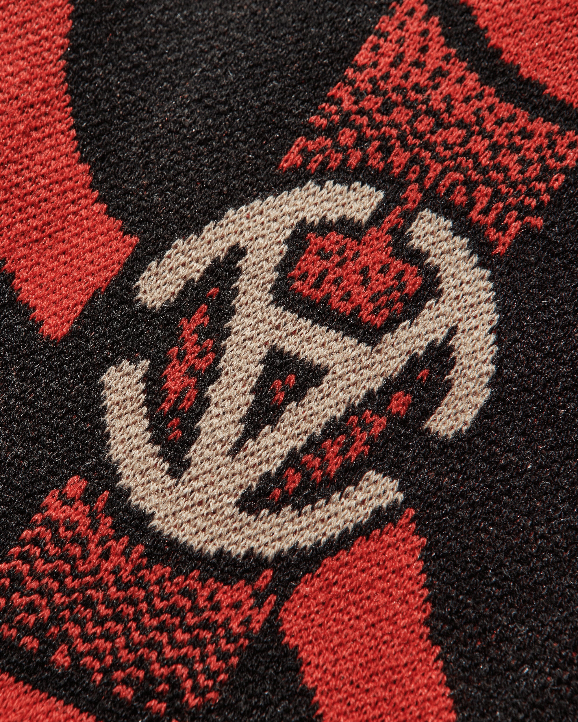 Puma ACM x Slam Jam Scarf Black/For All Time Red Gloves and Scarves Scarves and Warmneck 055144-01