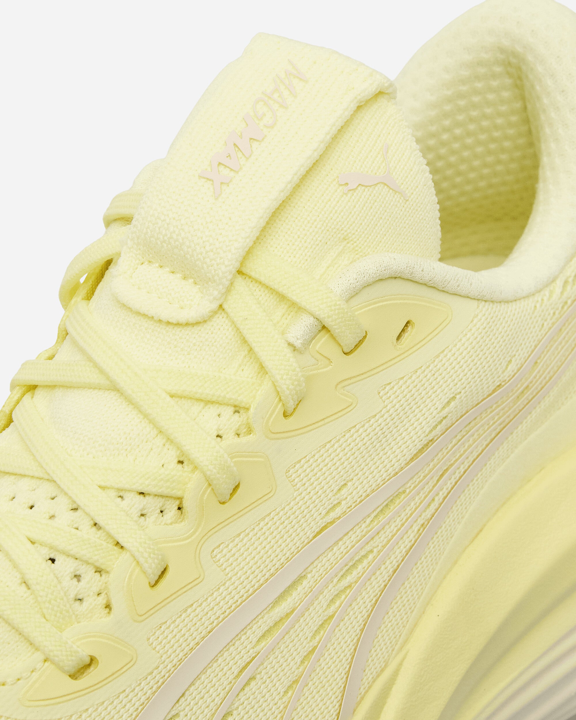 Puma Wmns Magmax Nitro Wns Gold Moon Sneakers Low 310089-13