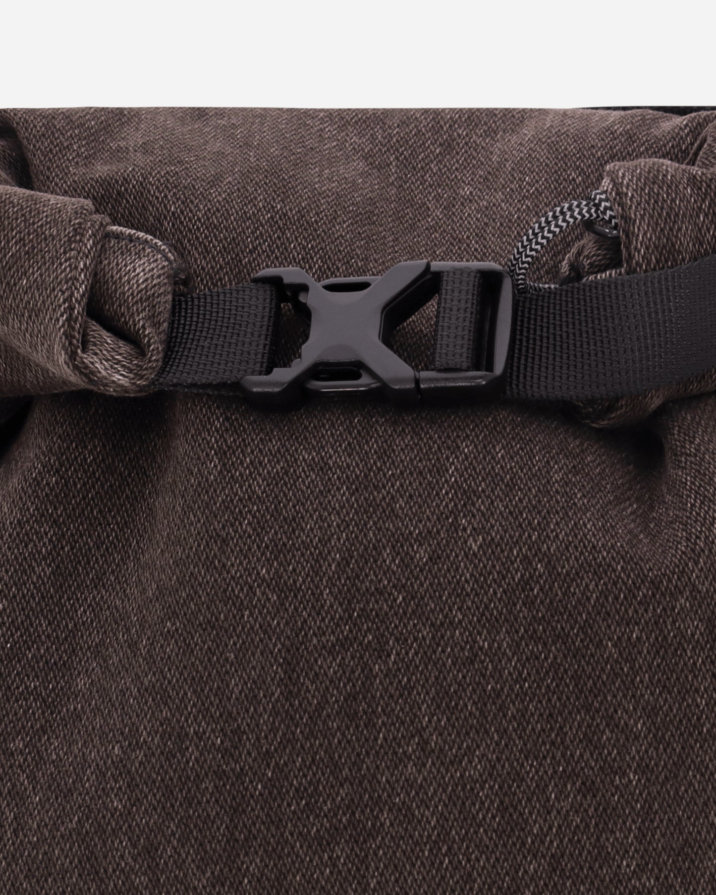 ROA Roa X Wrangler Yuna Crossbody Bag Dark Brown Bags and Backpacks Cases OBUW202FA02 BRW0003