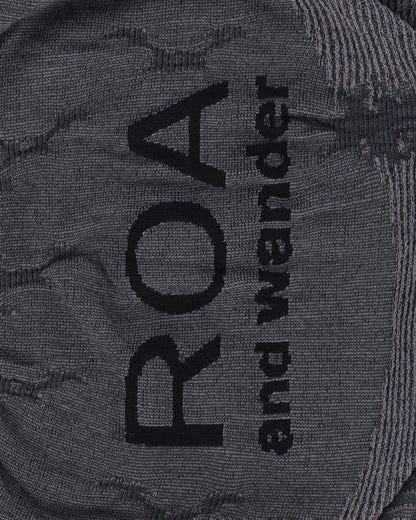 ROA Roa X And Wander Golm Dryarn Seamless Neck Warmer Black Gloves and Scarves Scarves and Warmneck OBMW202YA02 BLK0001