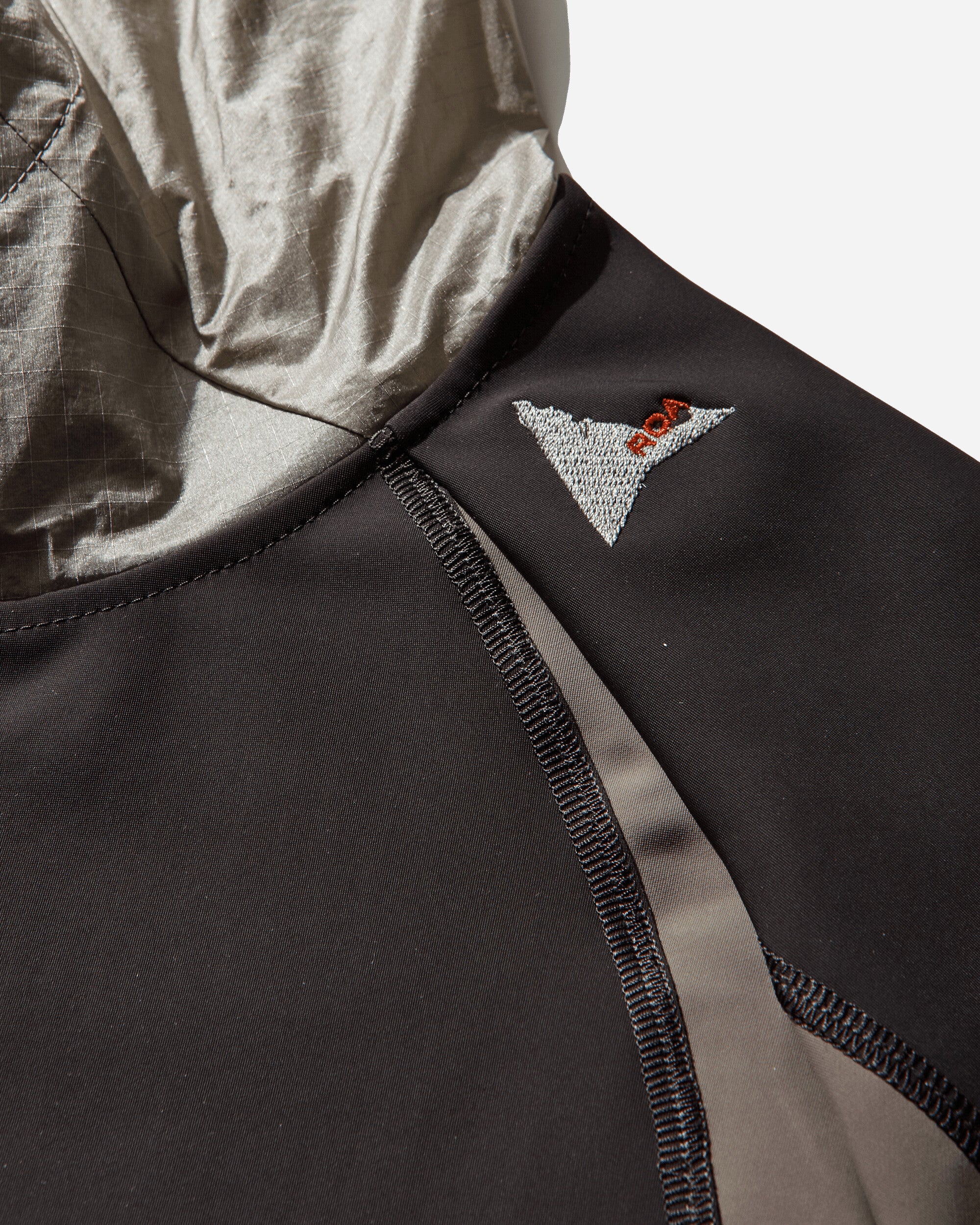 ROA Spine Stretch Hooded Jacket Dark Brown Coats and Jackets Jackets YBWW015FA06 BRW0003