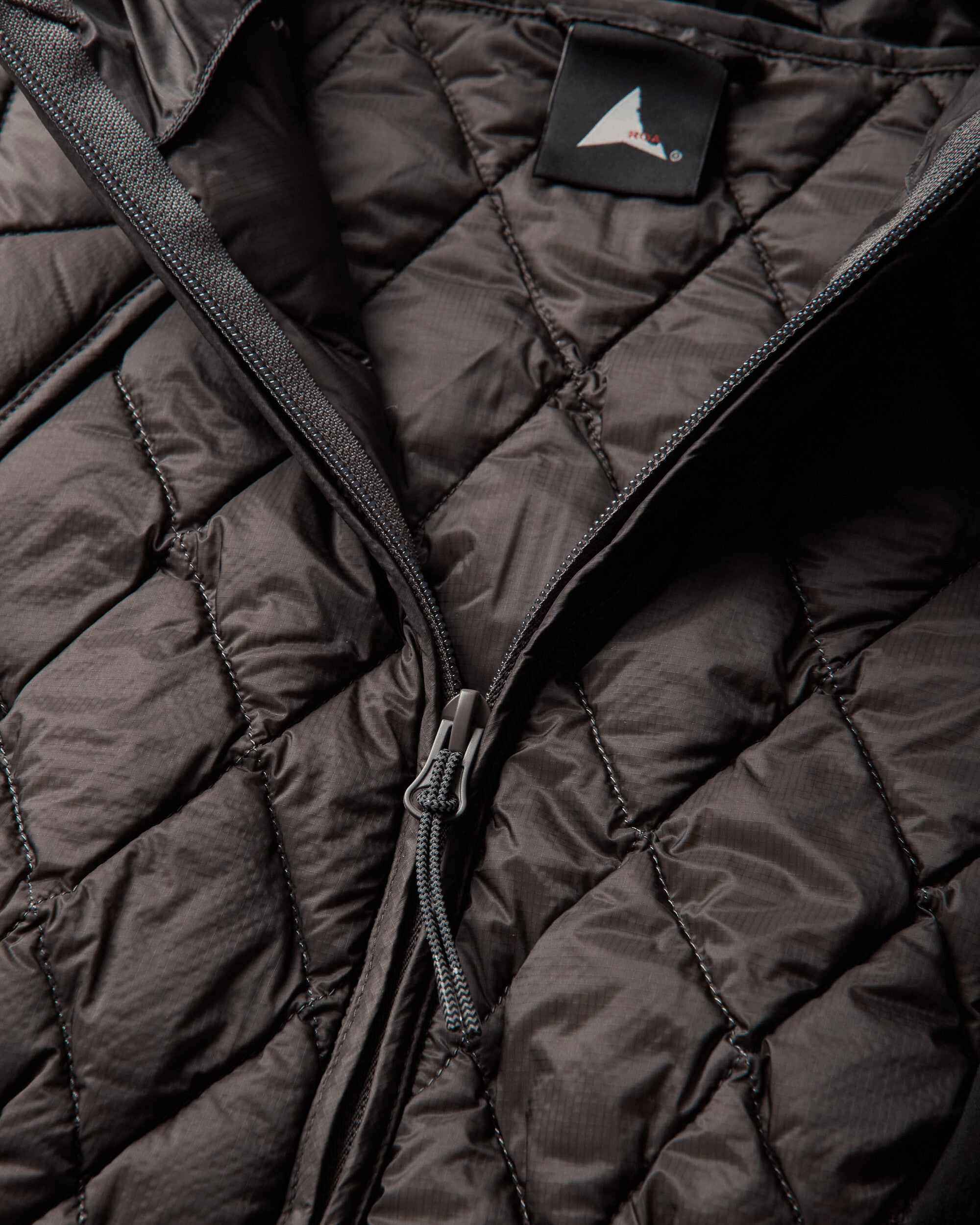 ROA Twiya 600 Fill Power Down Liner Graphite Coats and Jackets Jackets YBWW056FA24 GRY0045