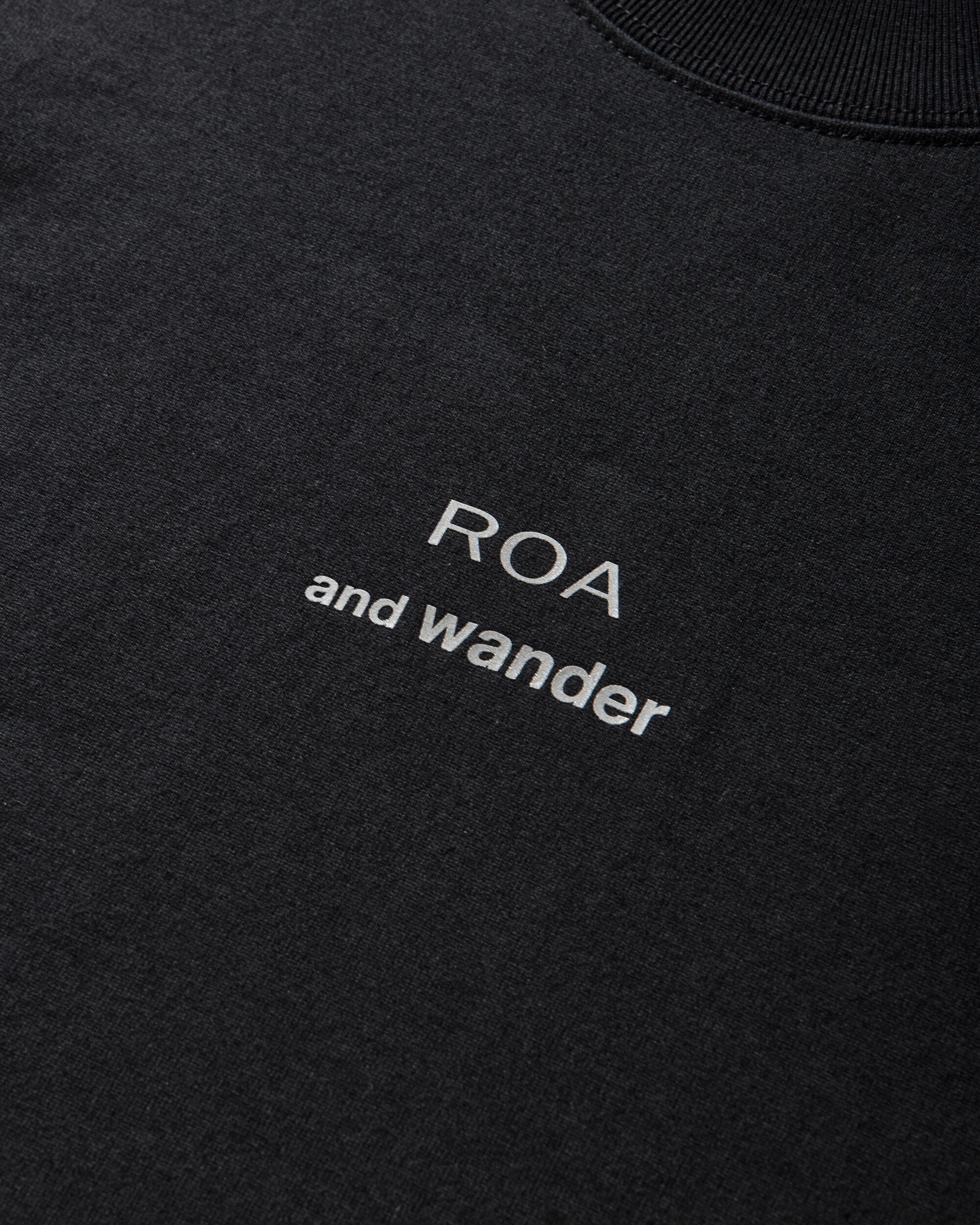 ROA R08 Roa × And Wander Logo Printed T Black T-Shirts Shortsleeve 5746184517SJ 010